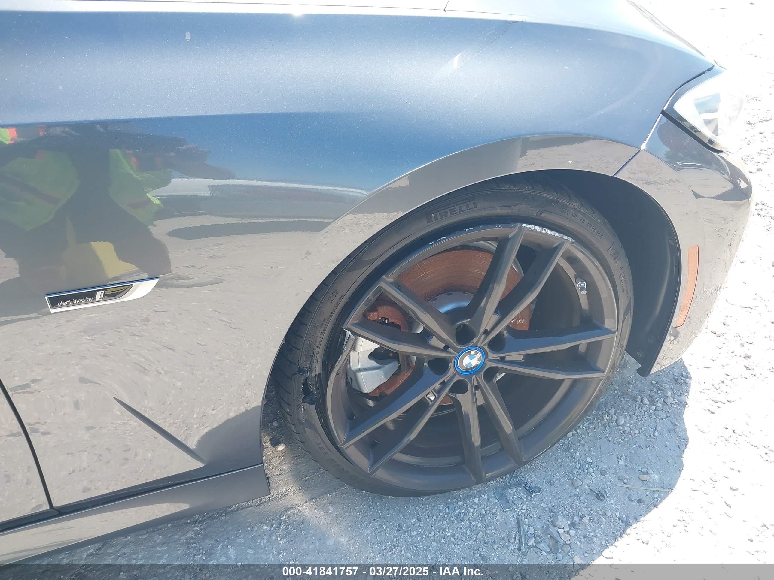 BMW 3 image 6