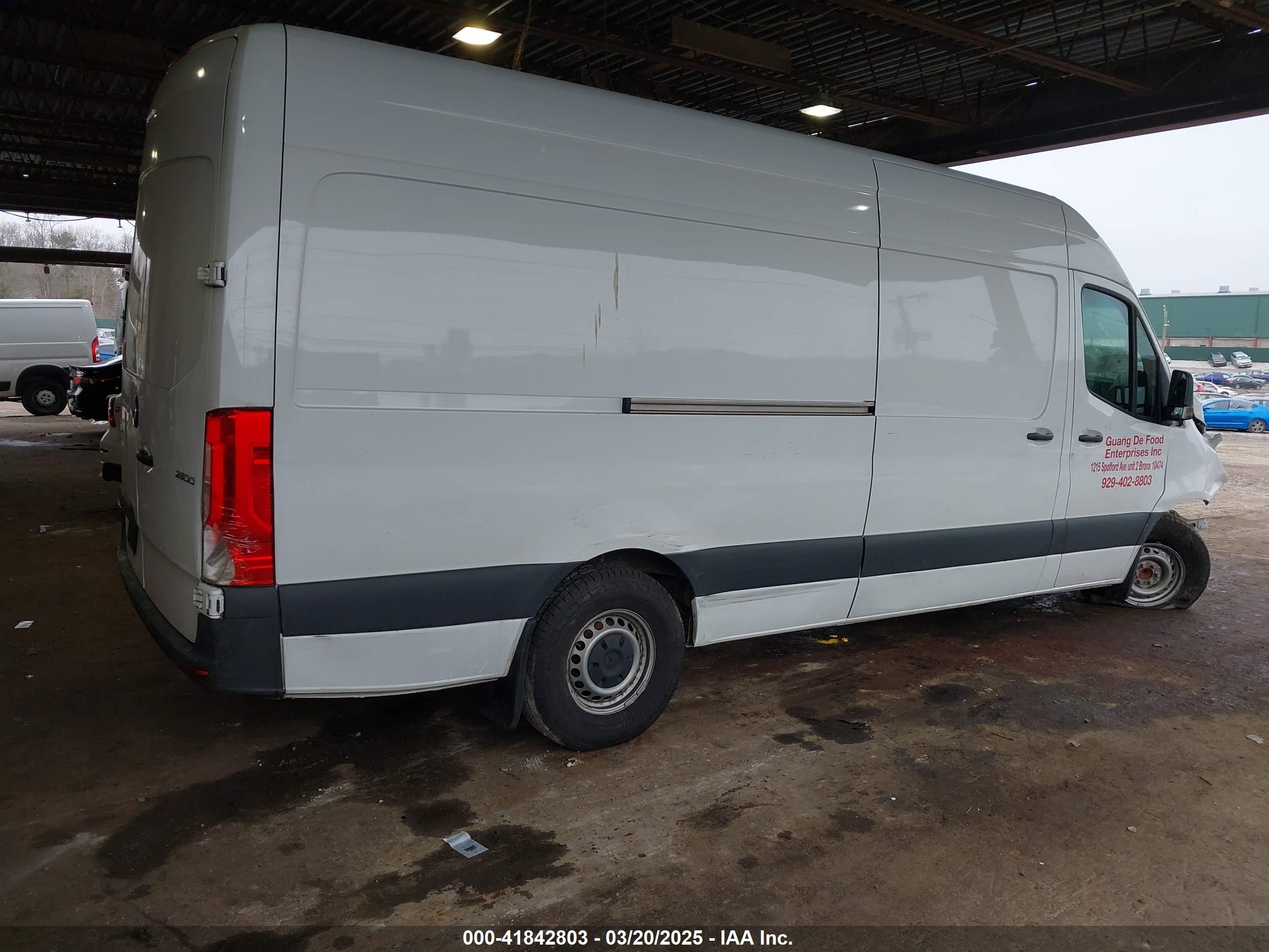MERCEDES-BENZ SPRINTER image 4