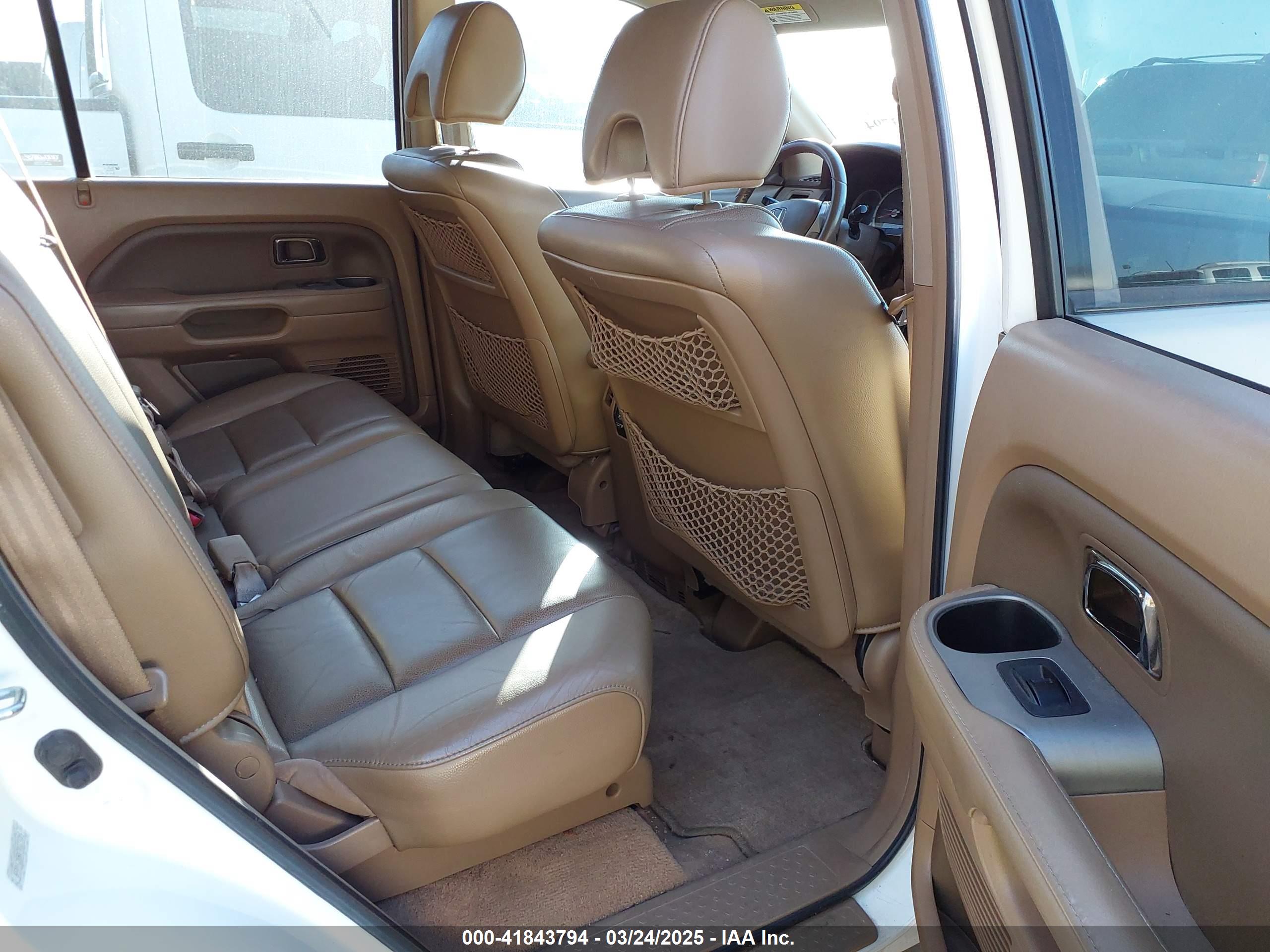HONDA PILOT image 8