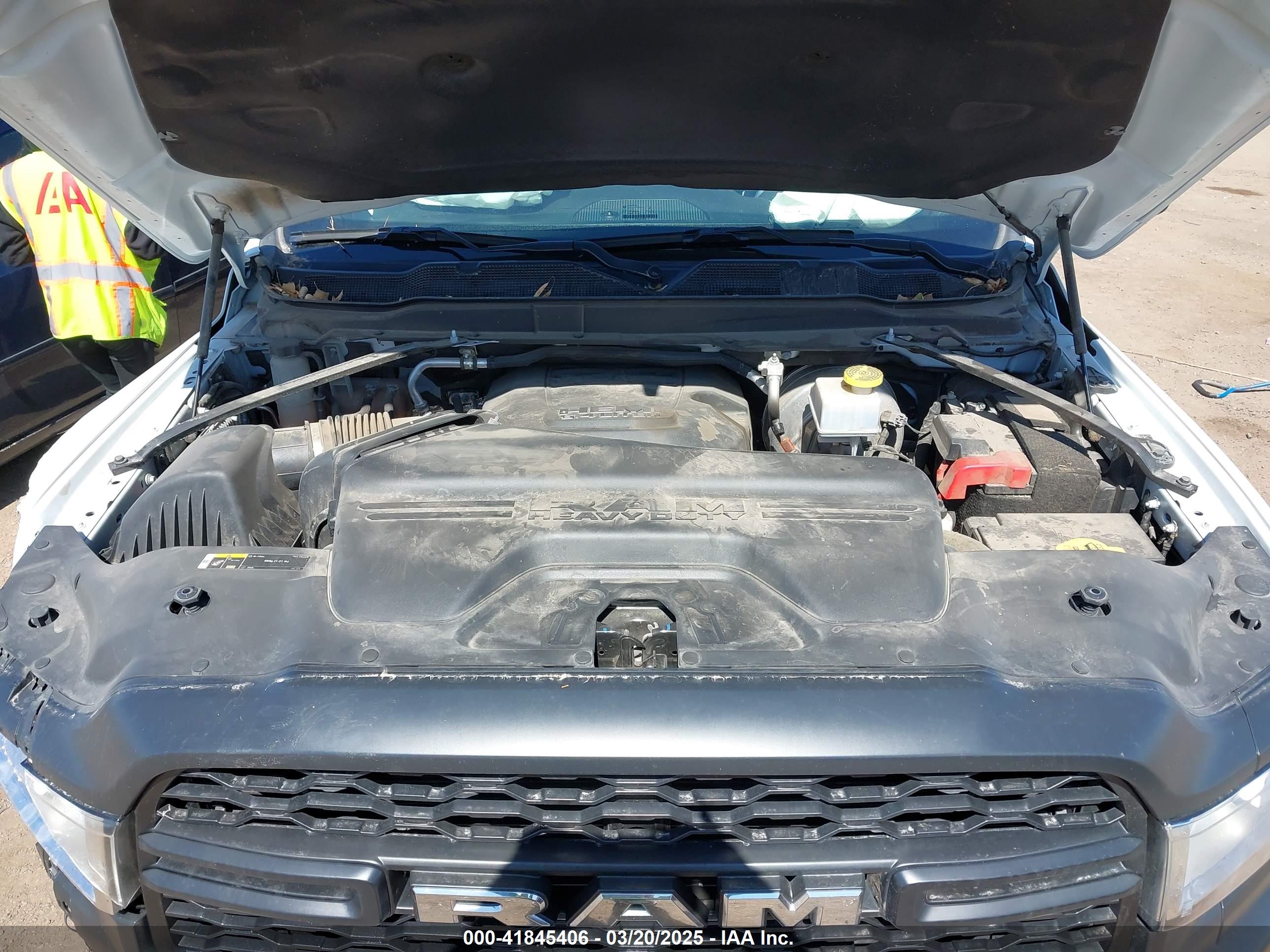 RAM 2500 image 10