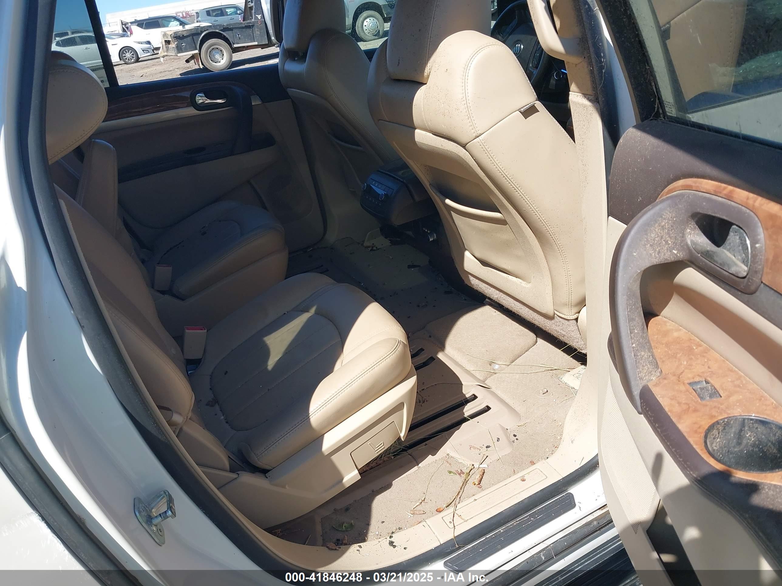 BUICK ENCLAVE image 8