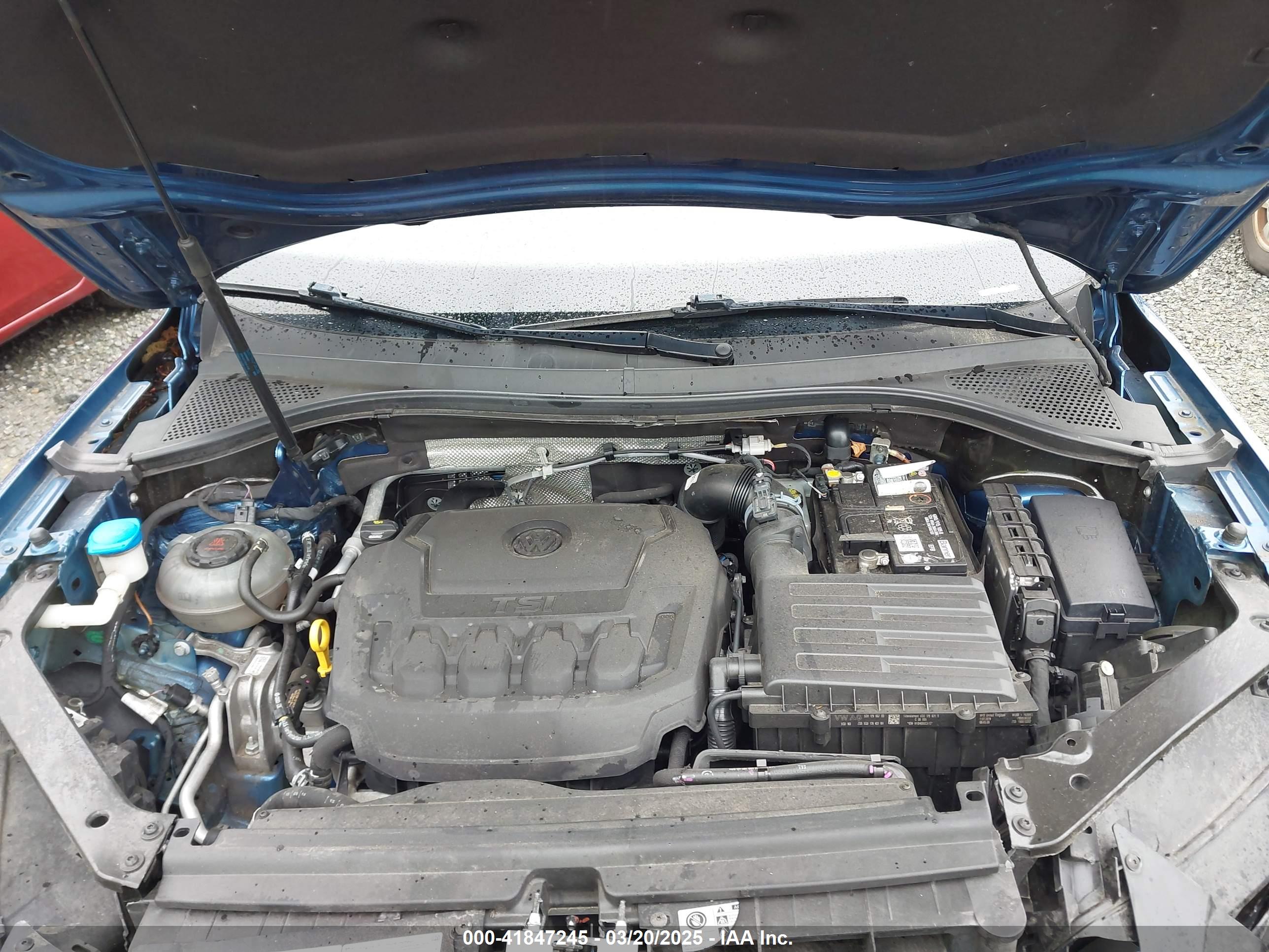 VOLKSWAGEN TIGUAN image 10