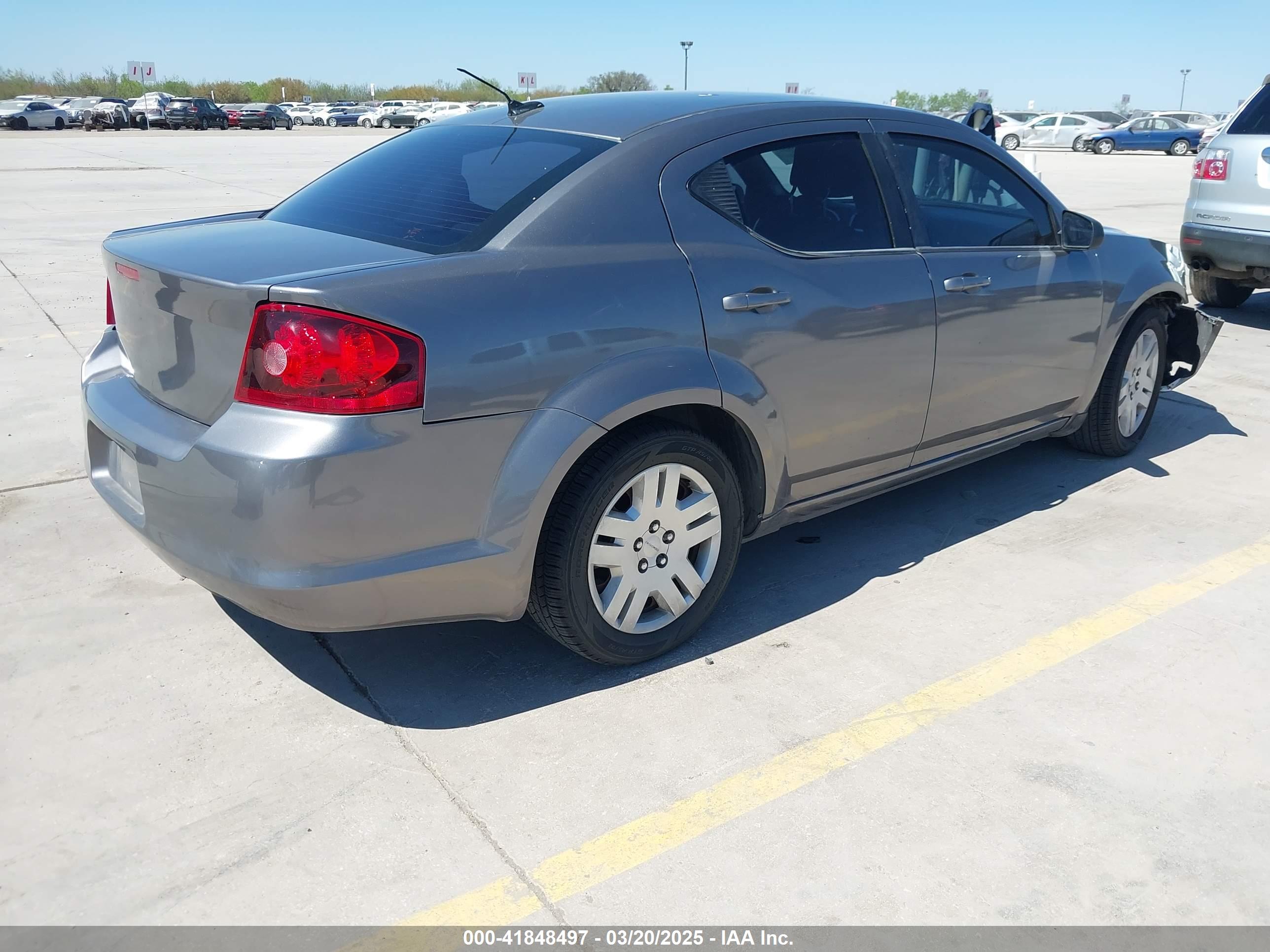 DODGE AVENGER image 4