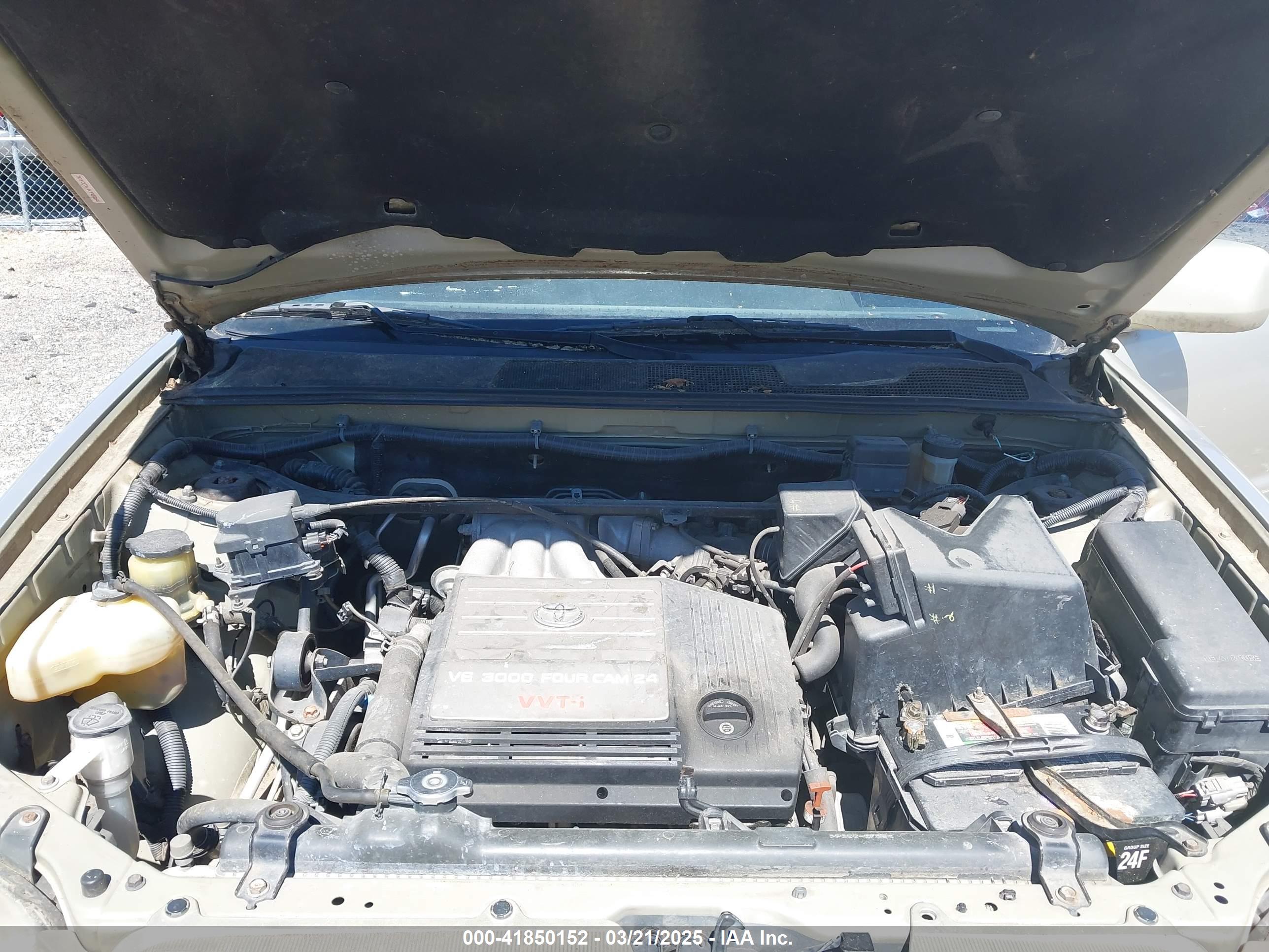 TOYOTA HIGHLANDER image 10