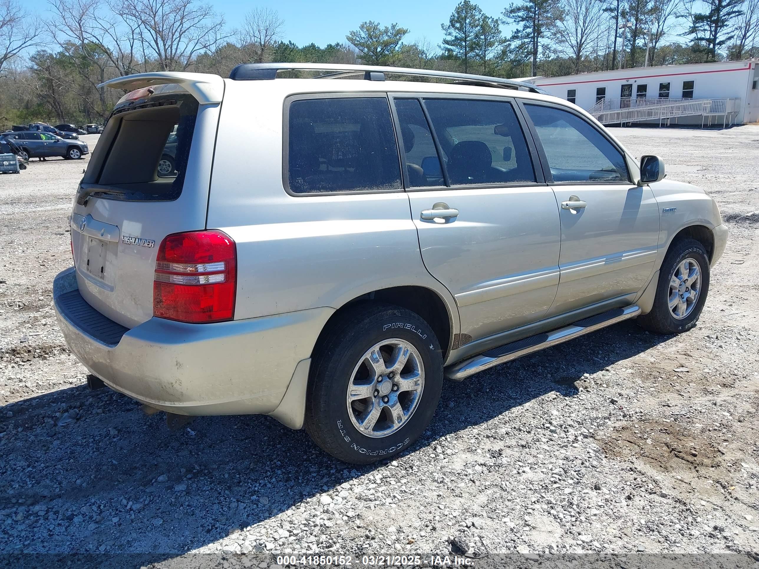 TOYOTA HIGHLANDER image 4