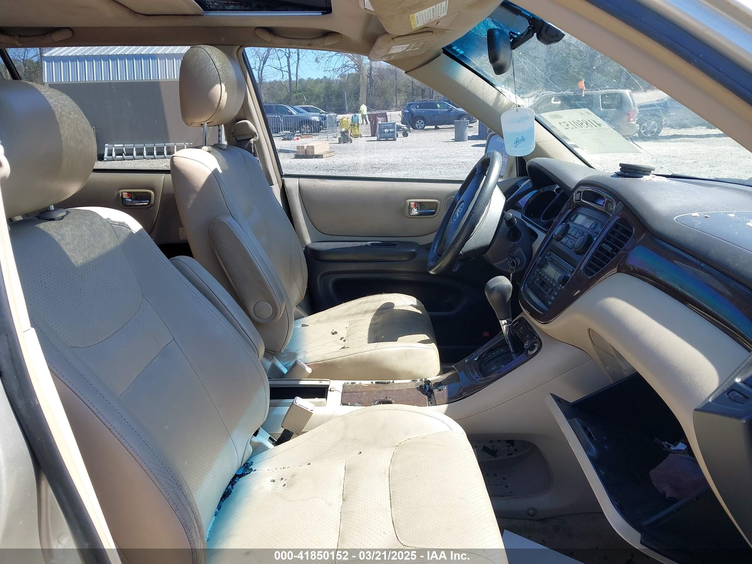 TOYOTA HIGHLANDER image 5