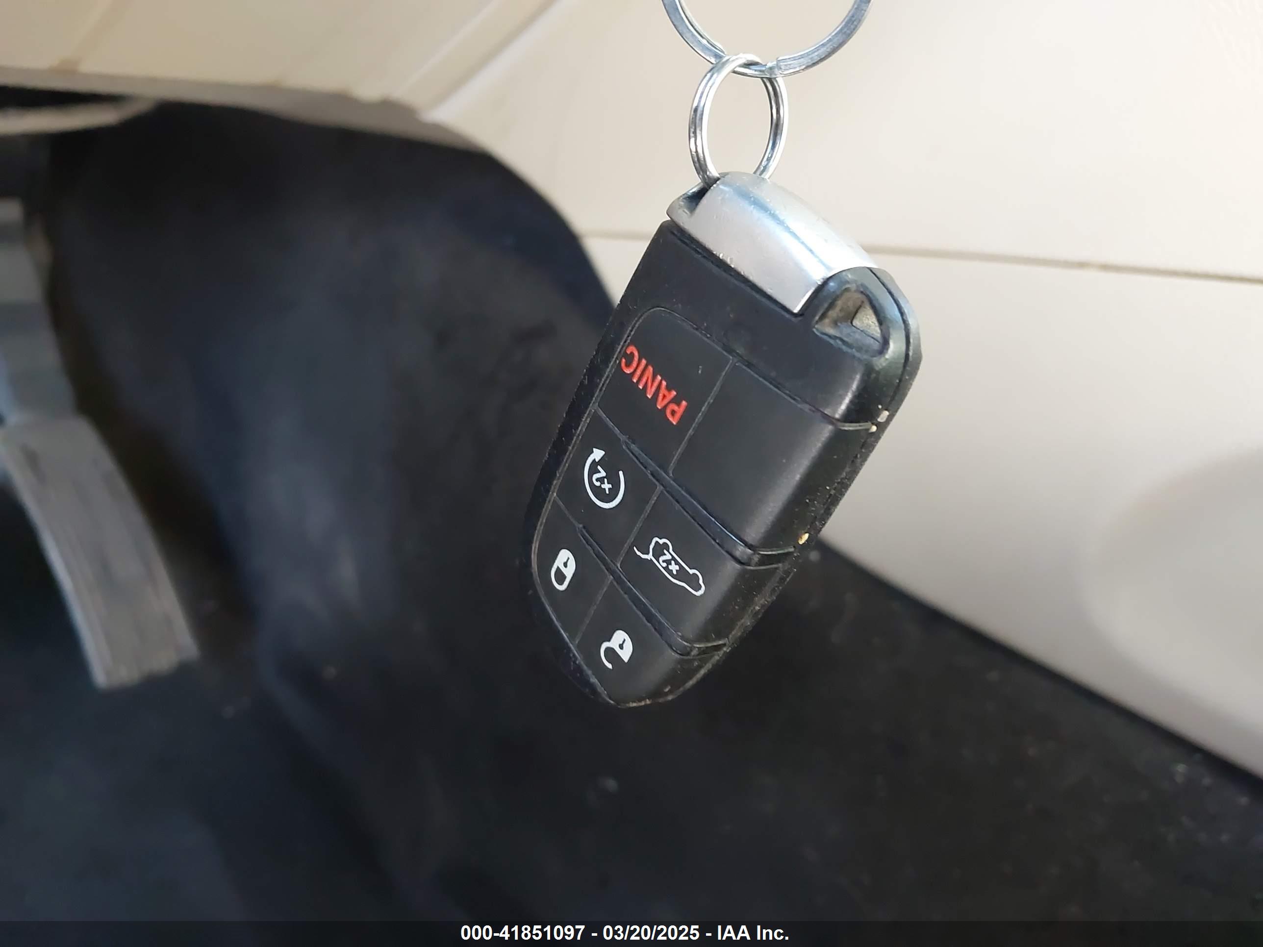 JEEP GRAND image 11
