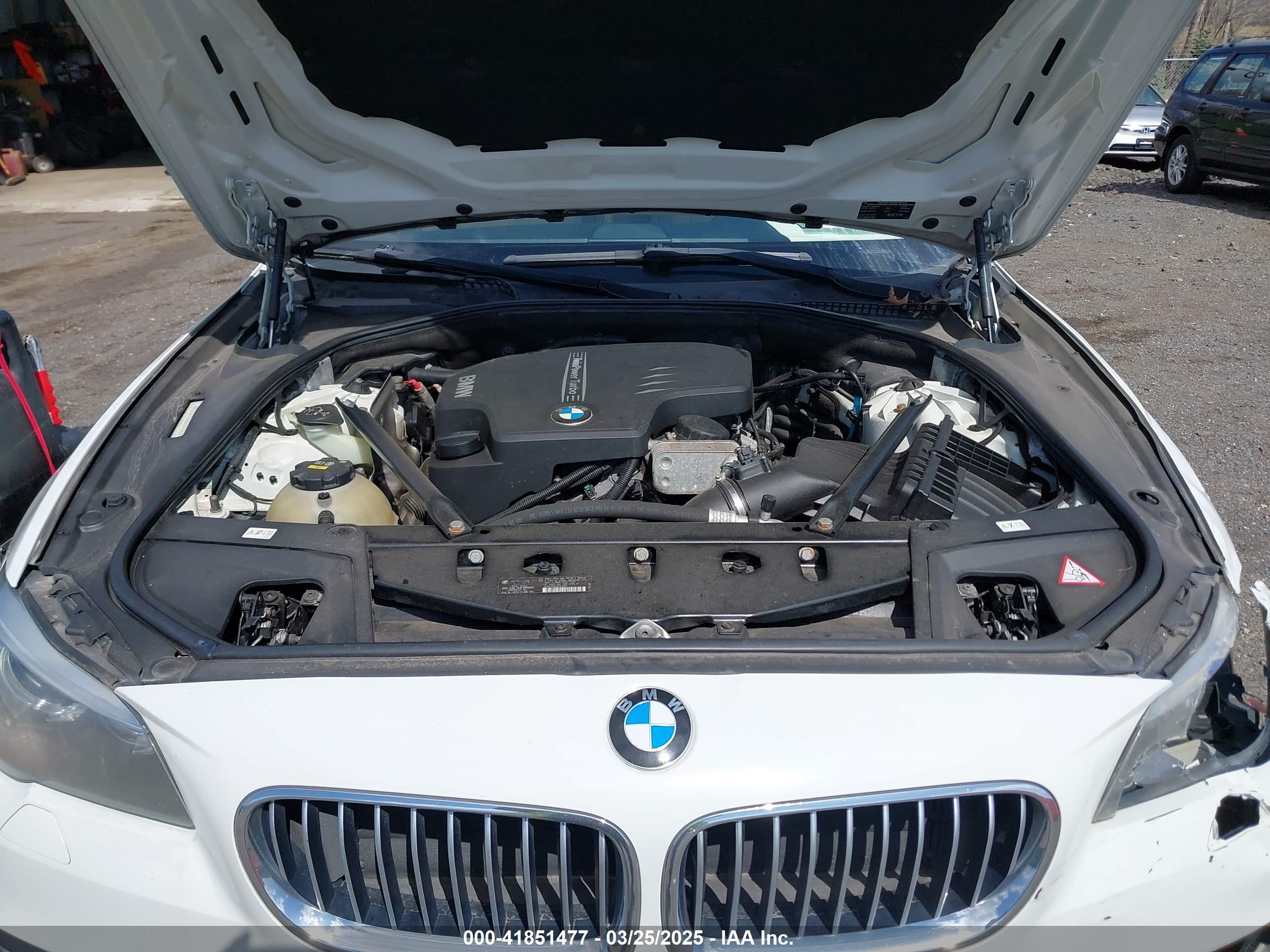 BMW 528I image 10