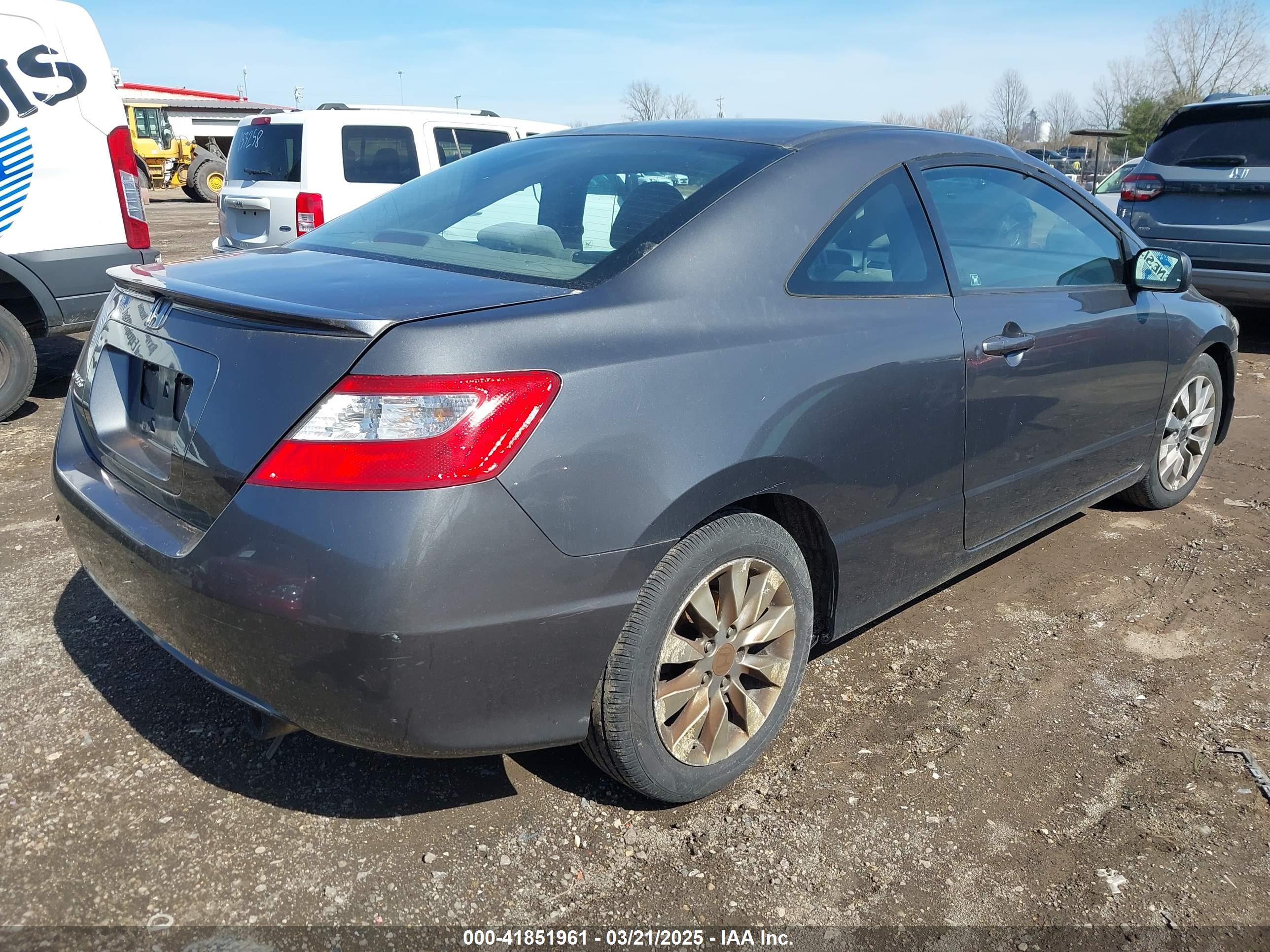 HONDA CIVIC image 4
