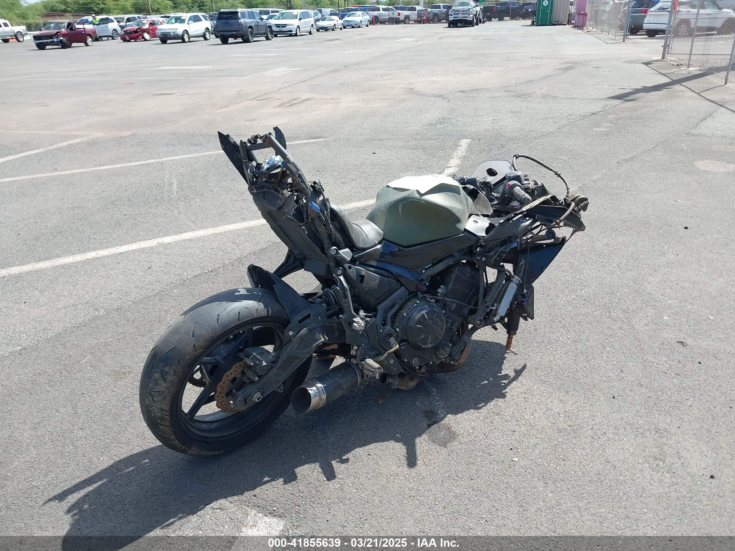 KAWASAKI EX650 image 4