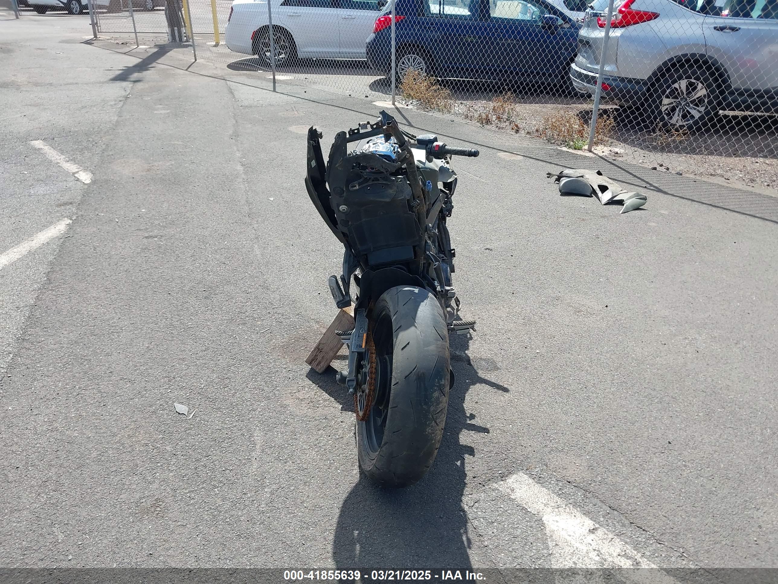 KAWASAKI EX650 image 6