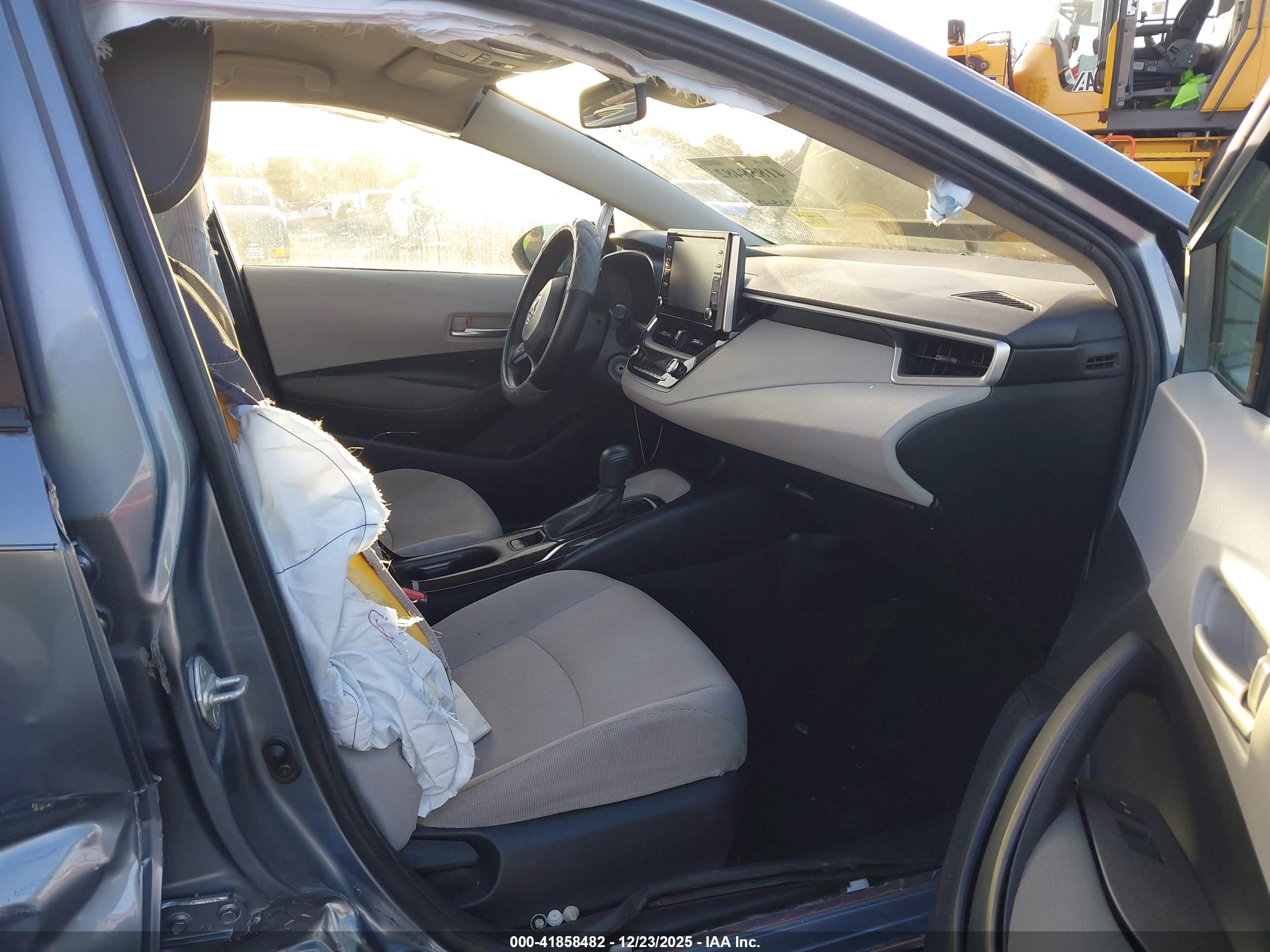 TOYOTA COROLLA image 5