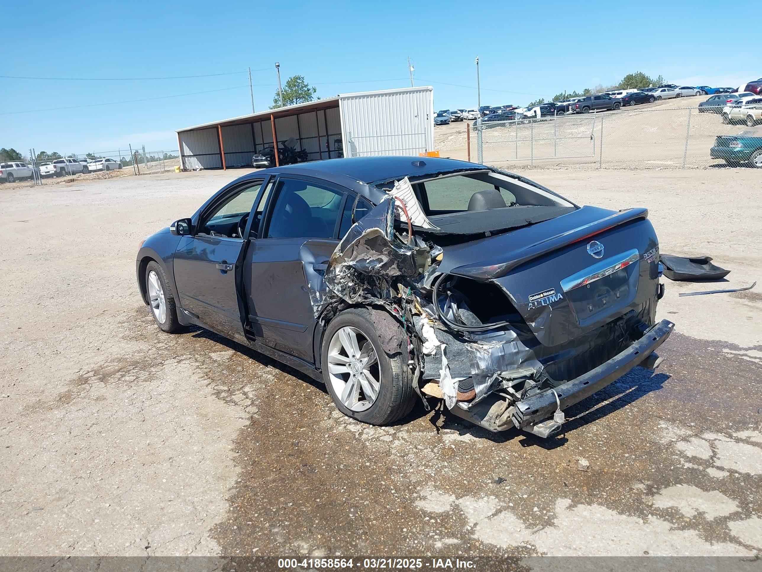NISSAN ALTIMA image 3
