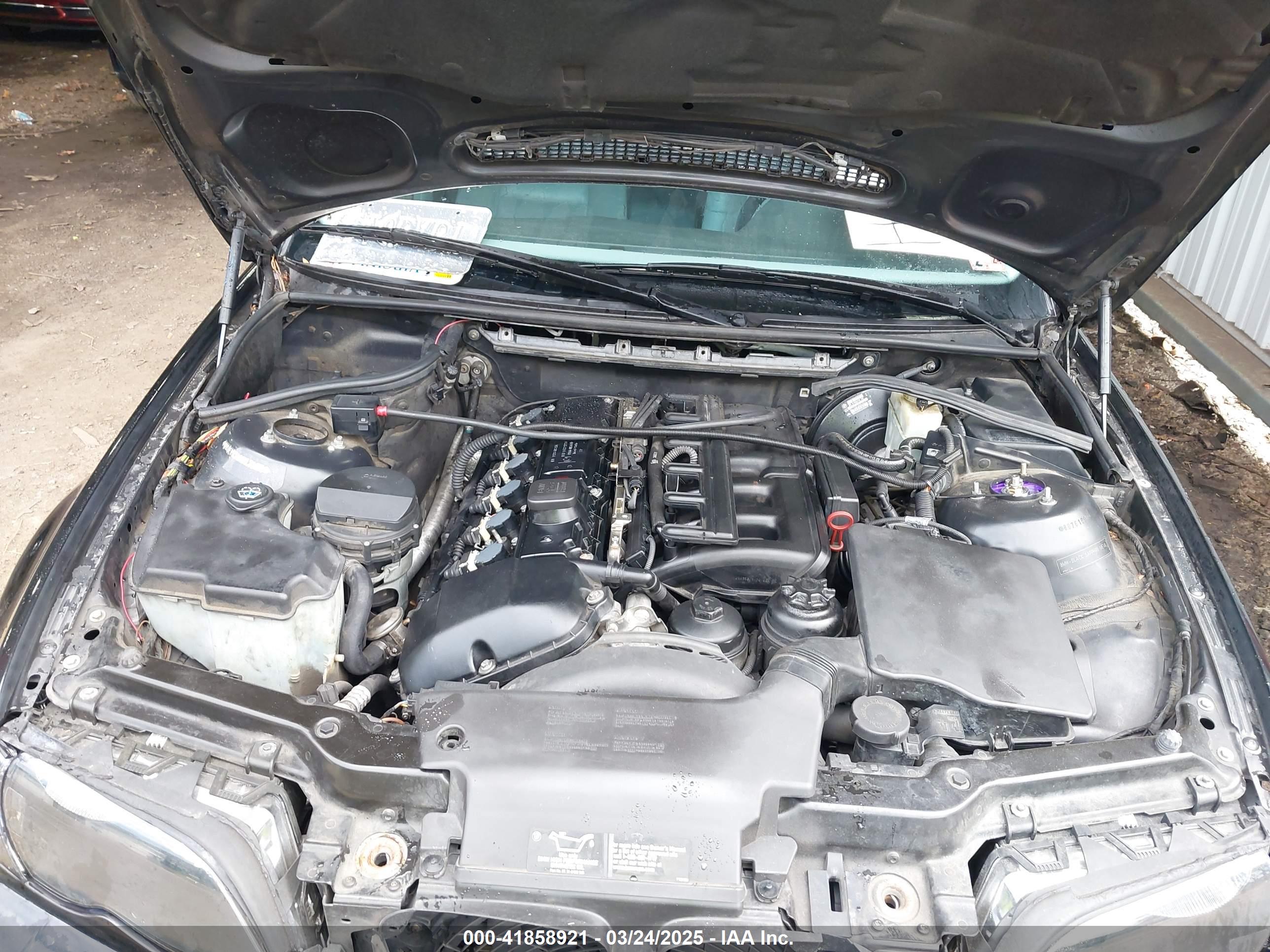BMW 325I image 10