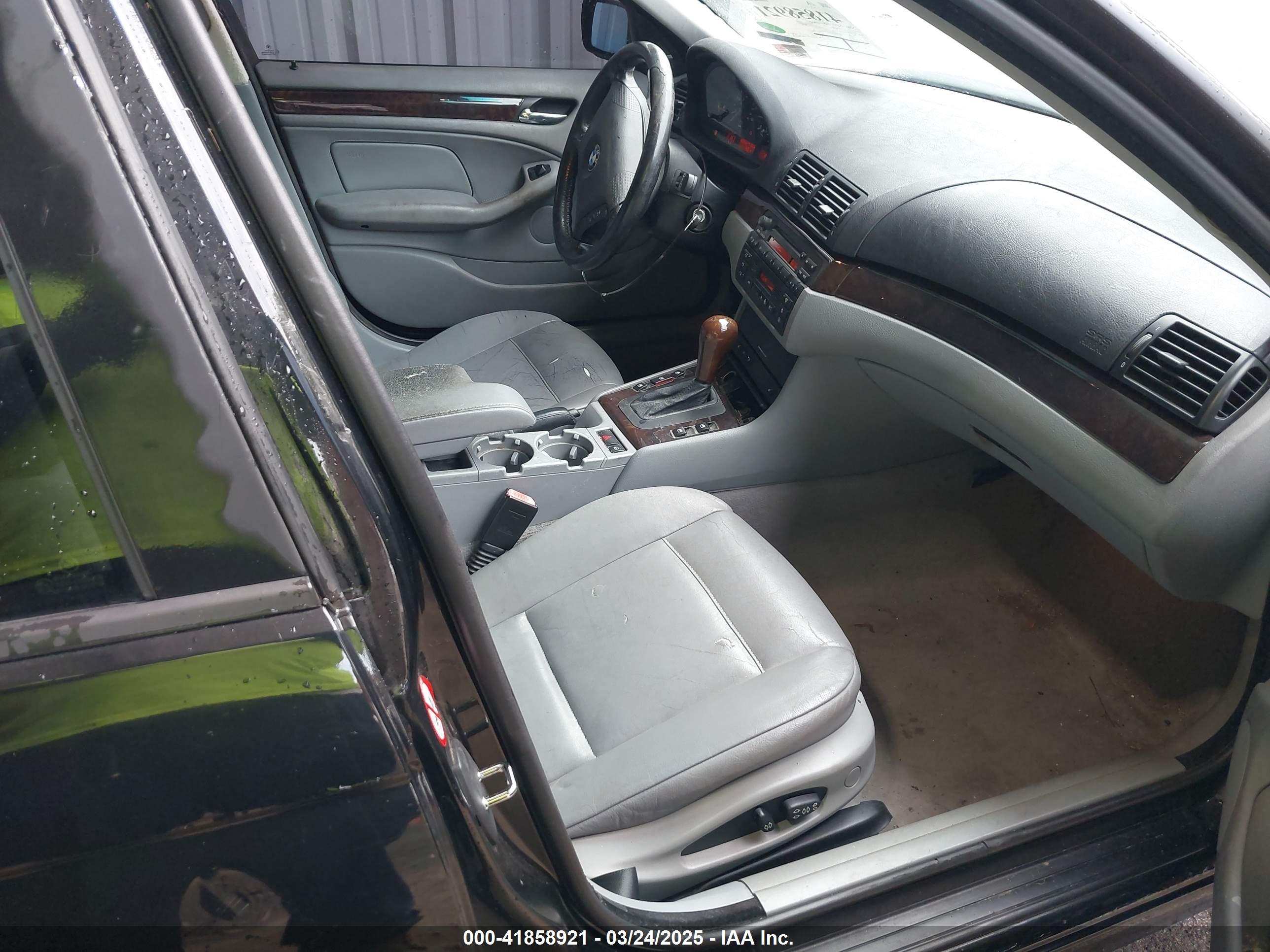 BMW 325I image 5
