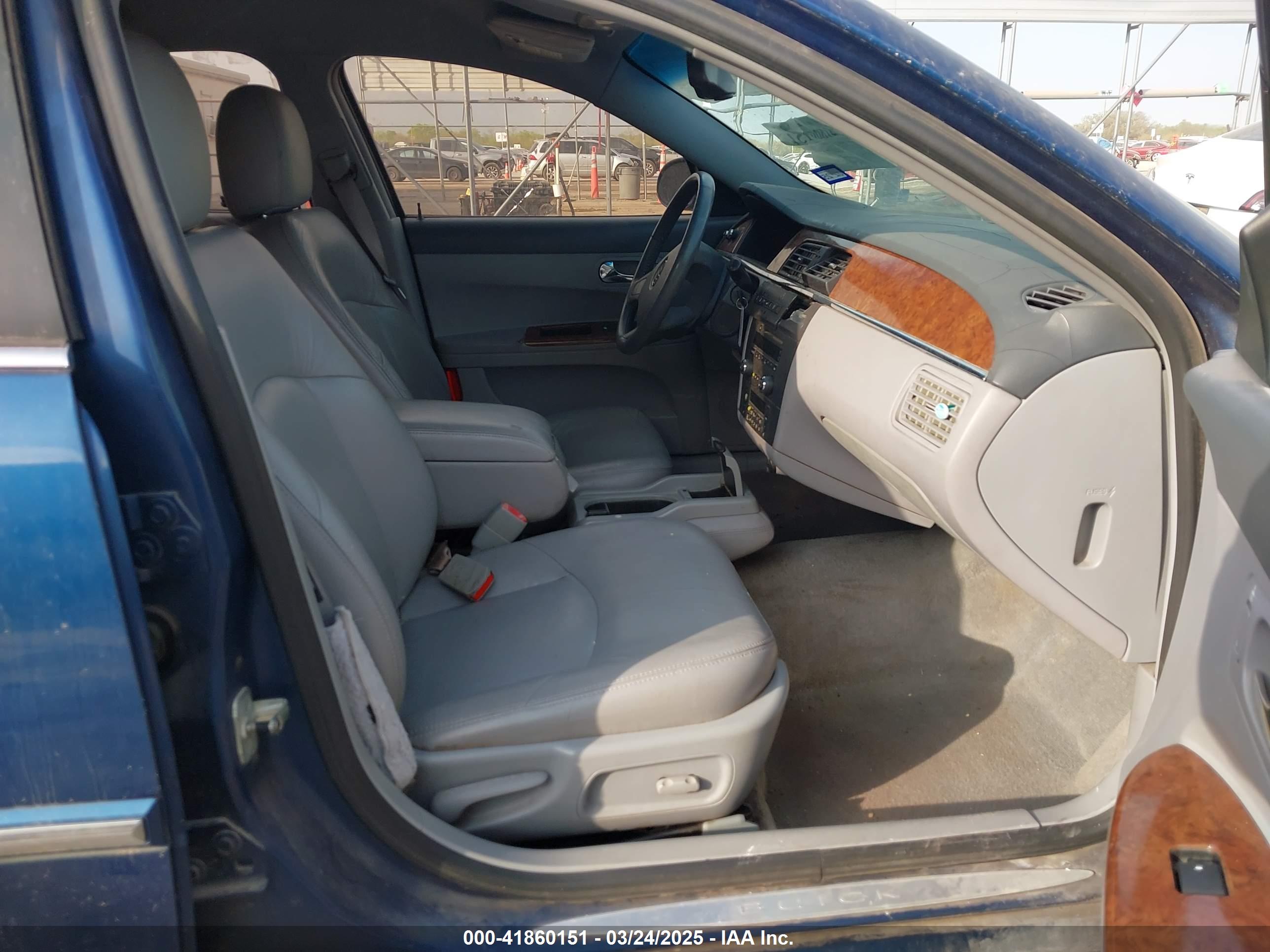 BUICK LACROSSE image 5