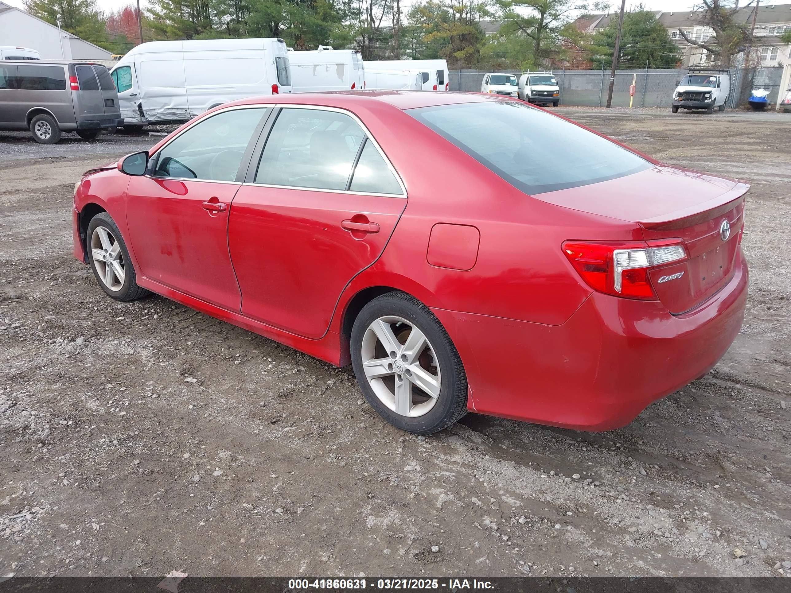 TOYOTA CAMRY image 3