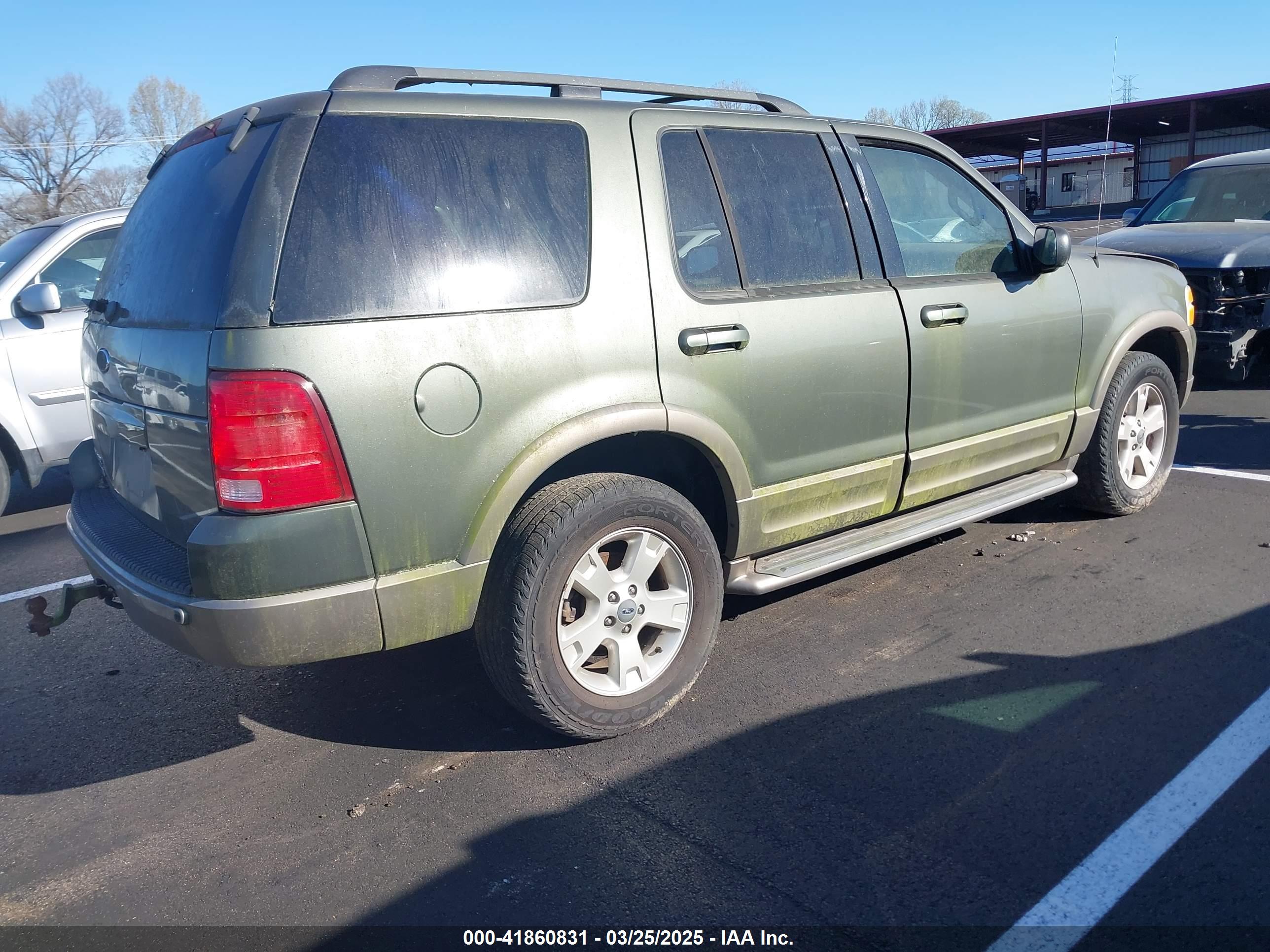 FORD EXPLORER image 4