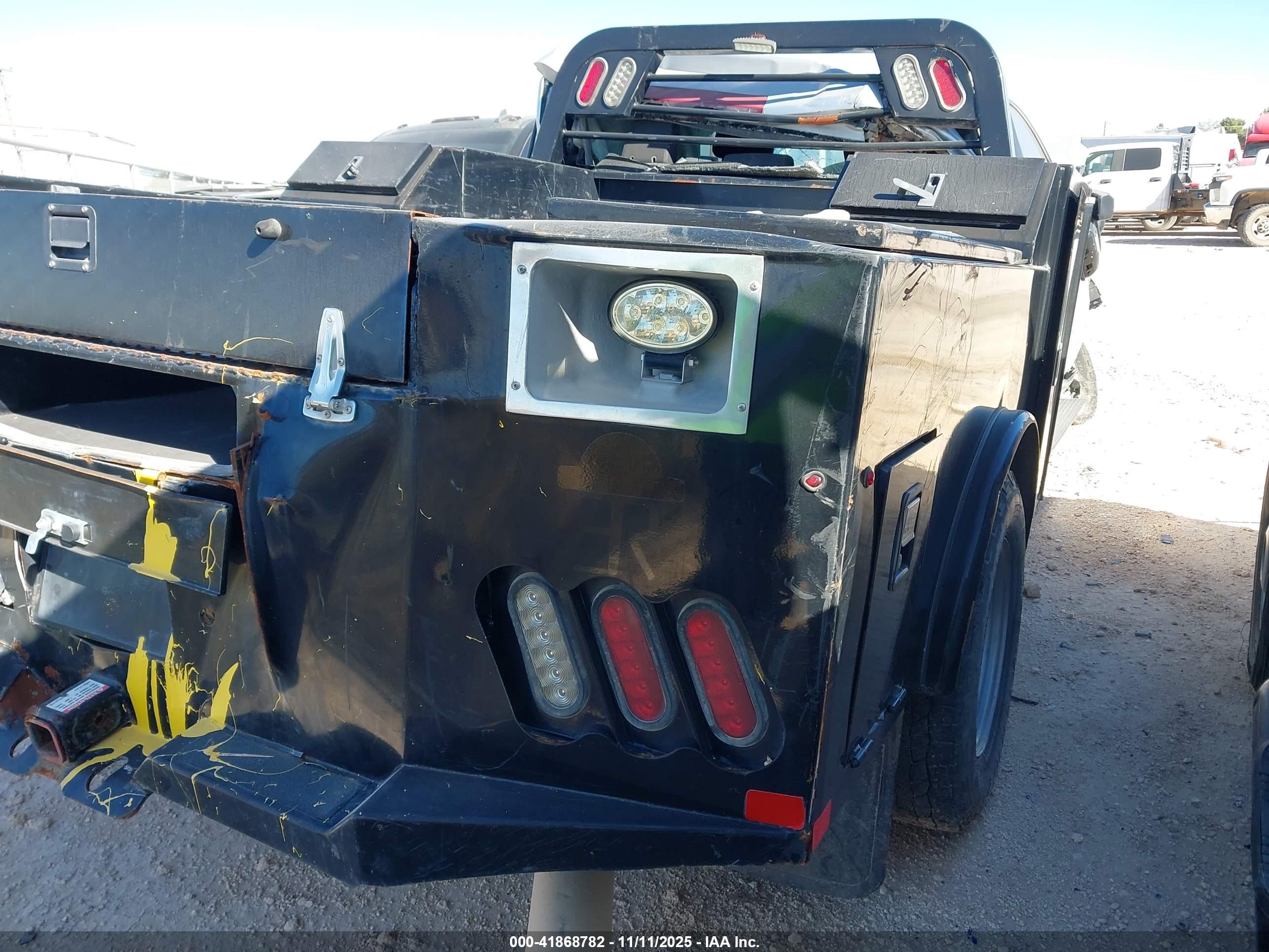 GMC SIERRA image 4