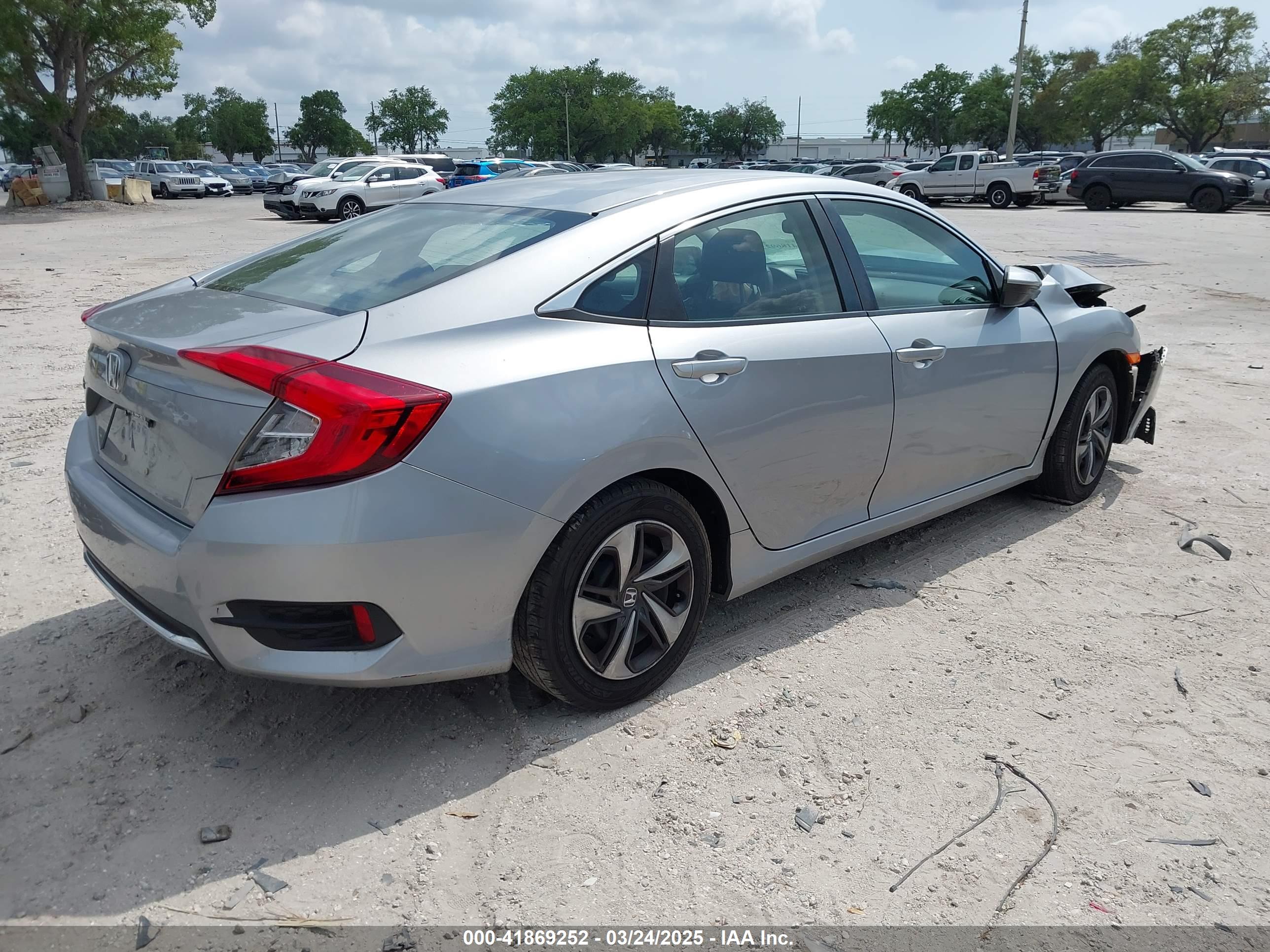 HONDA CIVIC image 4