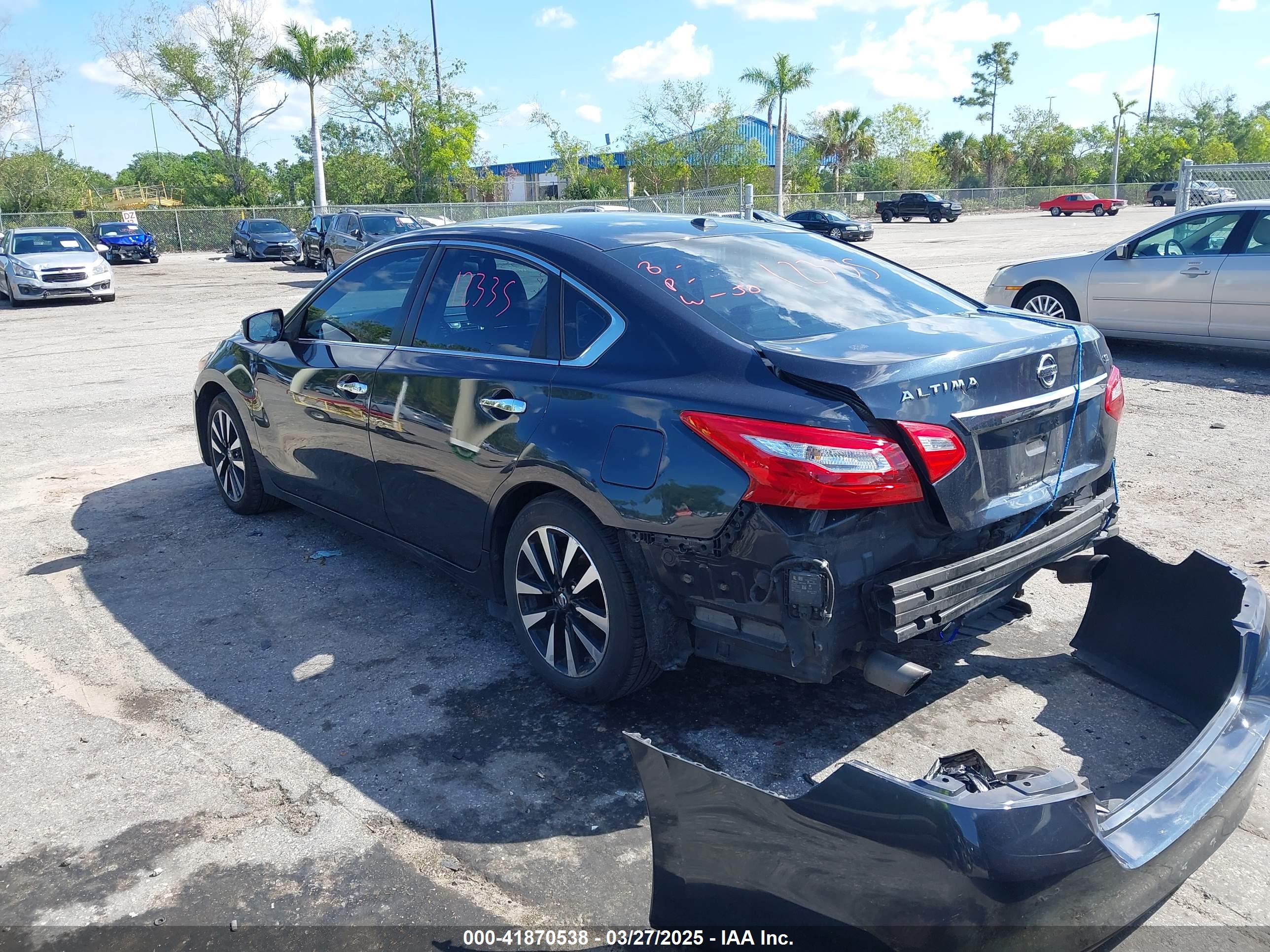 NISSAN ALTIMA image 3