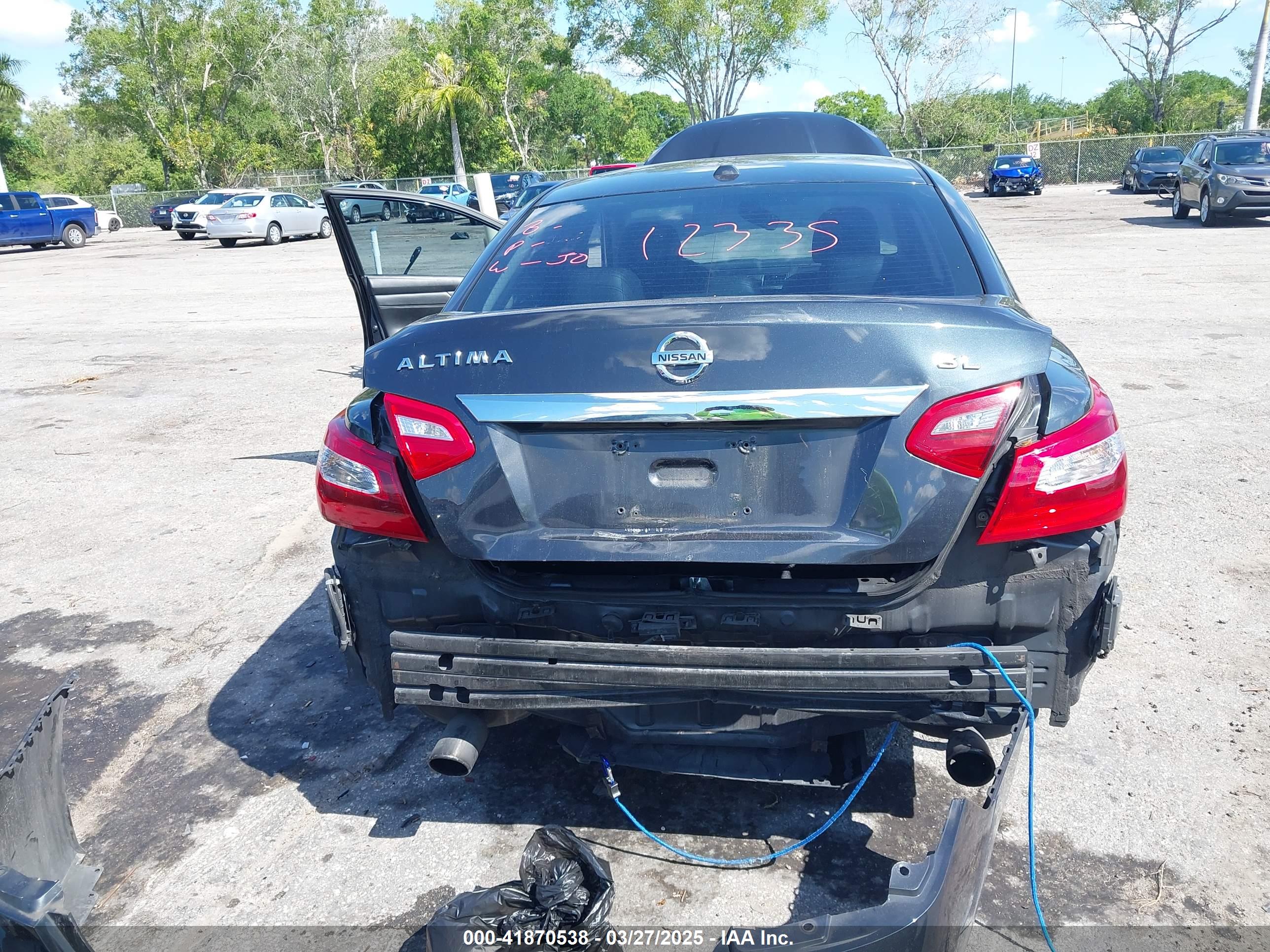 NISSAN ALTIMA image 6