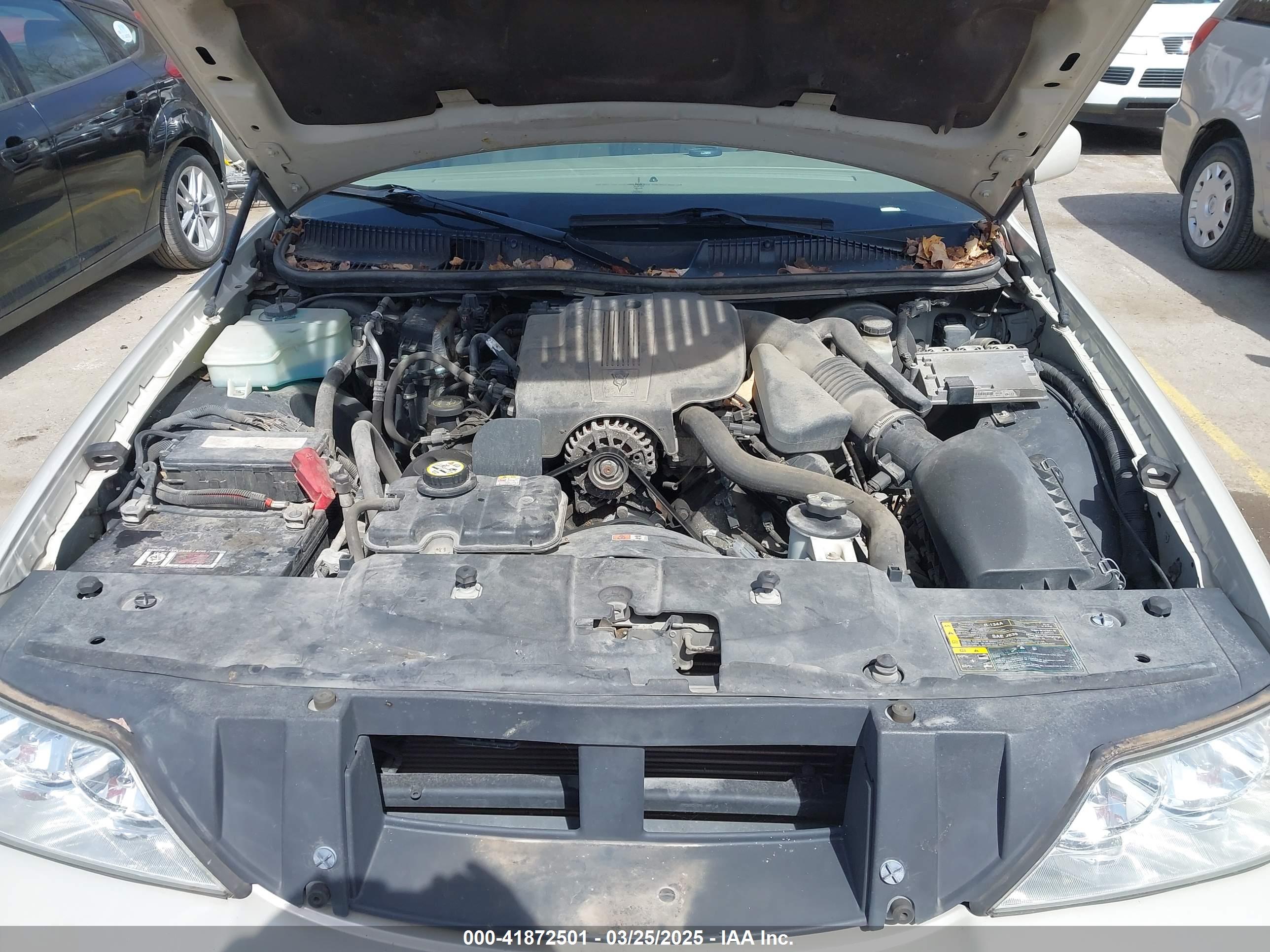 LINCOLN TOWN image 10