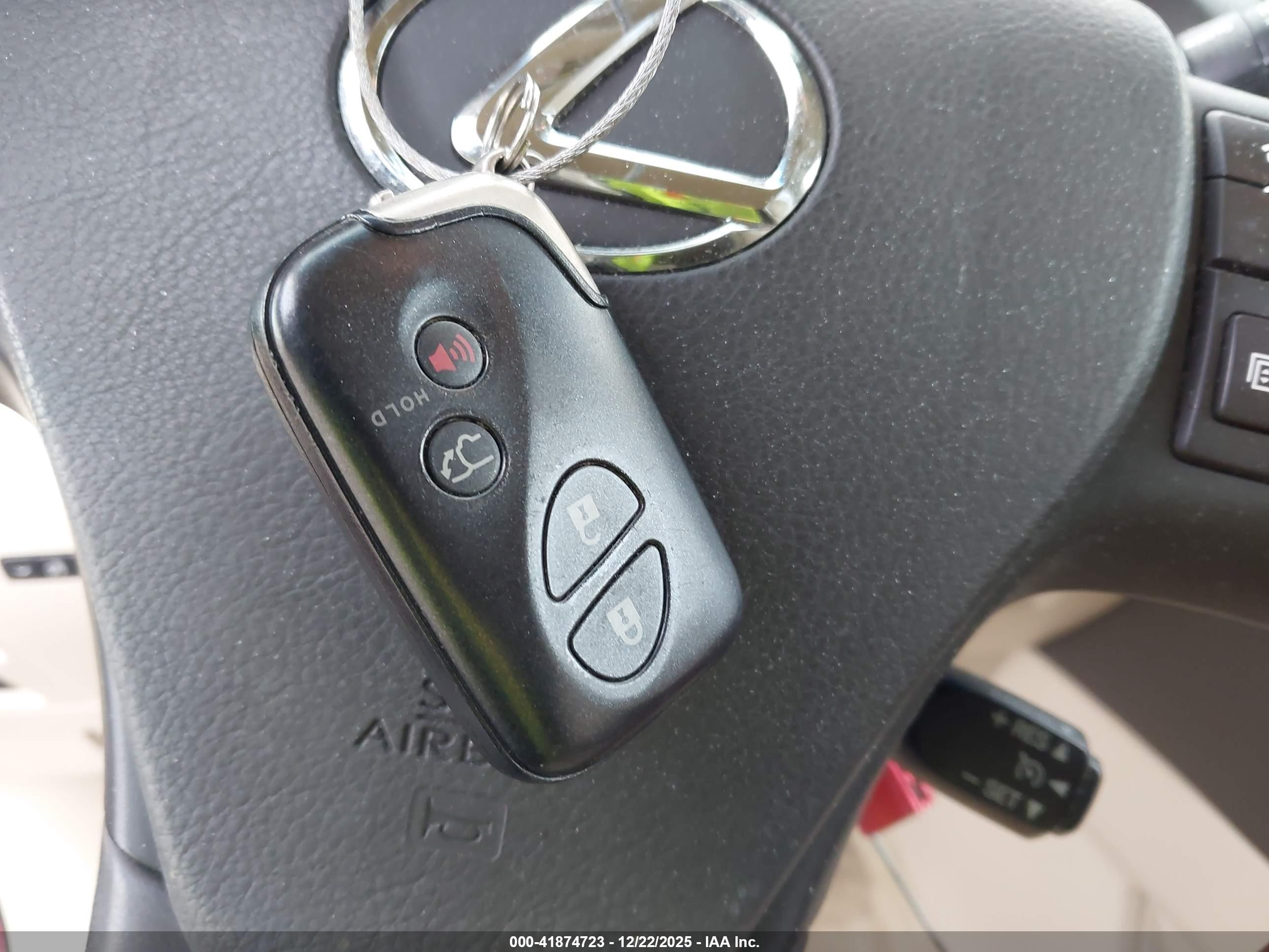 LEXUS RX image 11