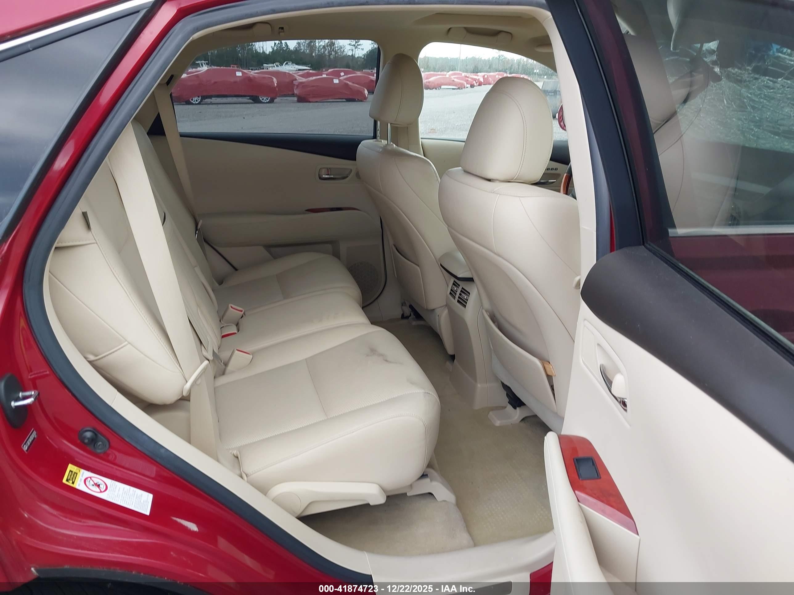 LEXUS RX image 8