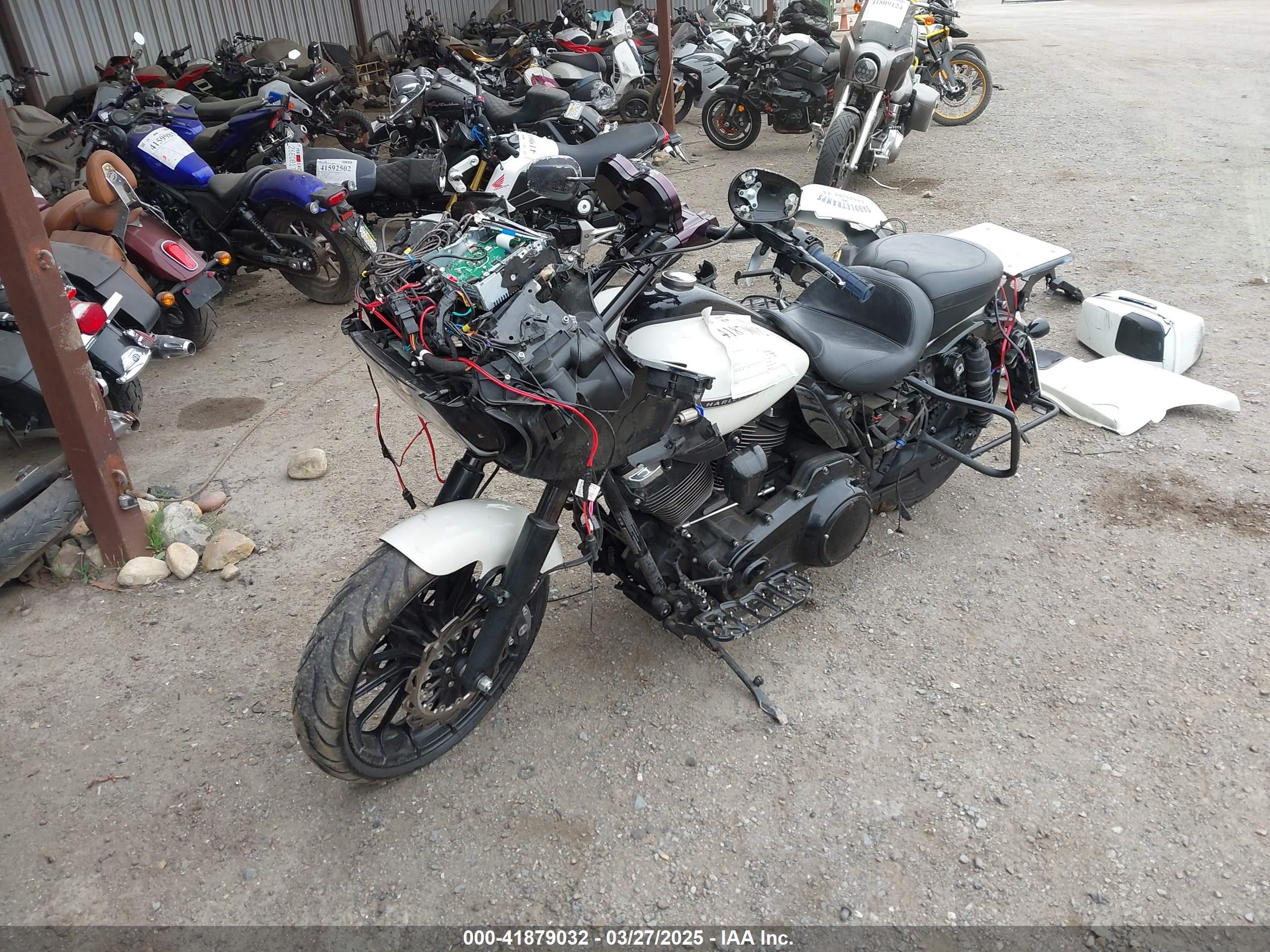 HARLEY-DAVIDSON FLTRXS image 2