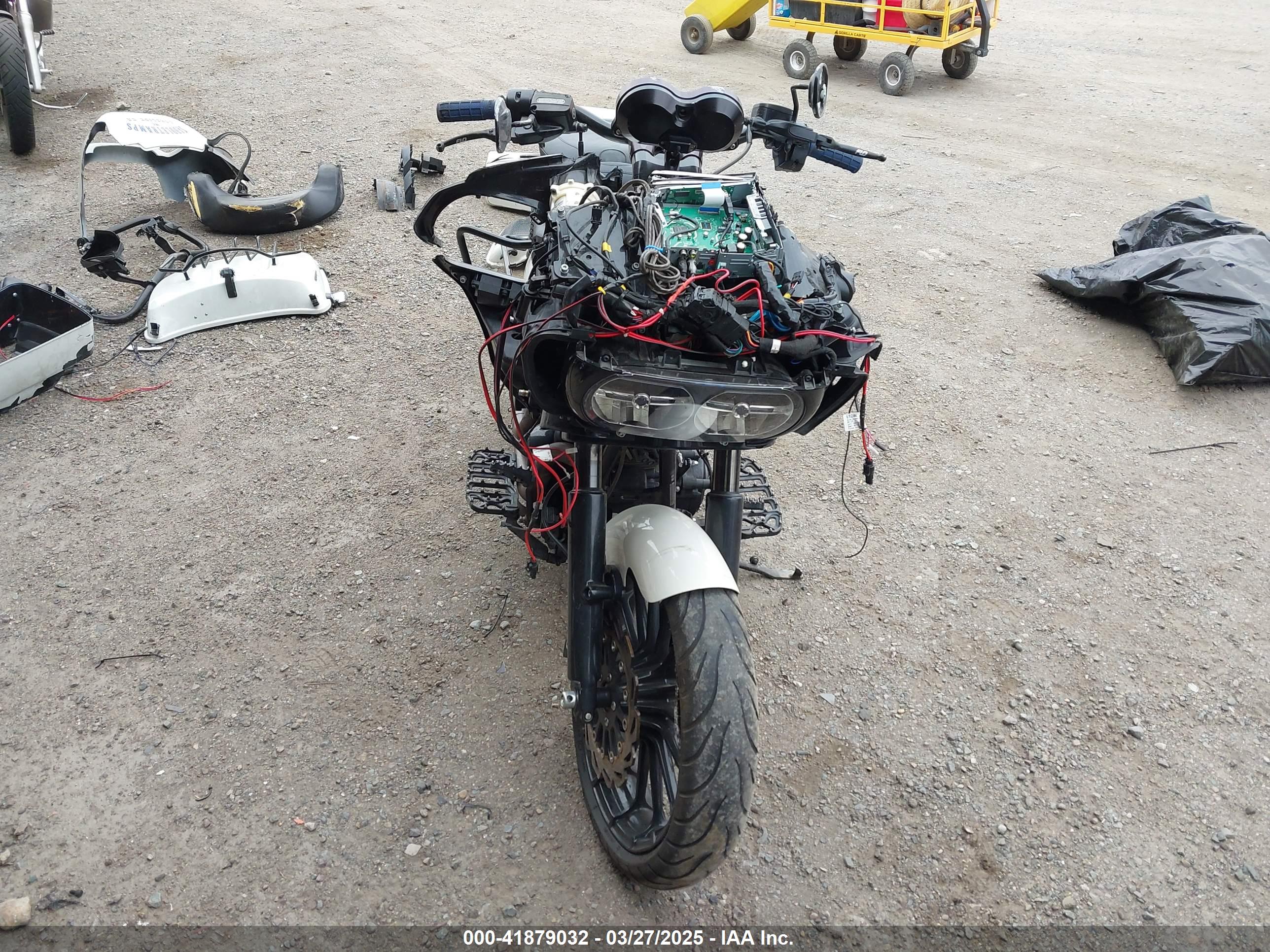 HARLEY-DAVIDSON FLTRXS image 5