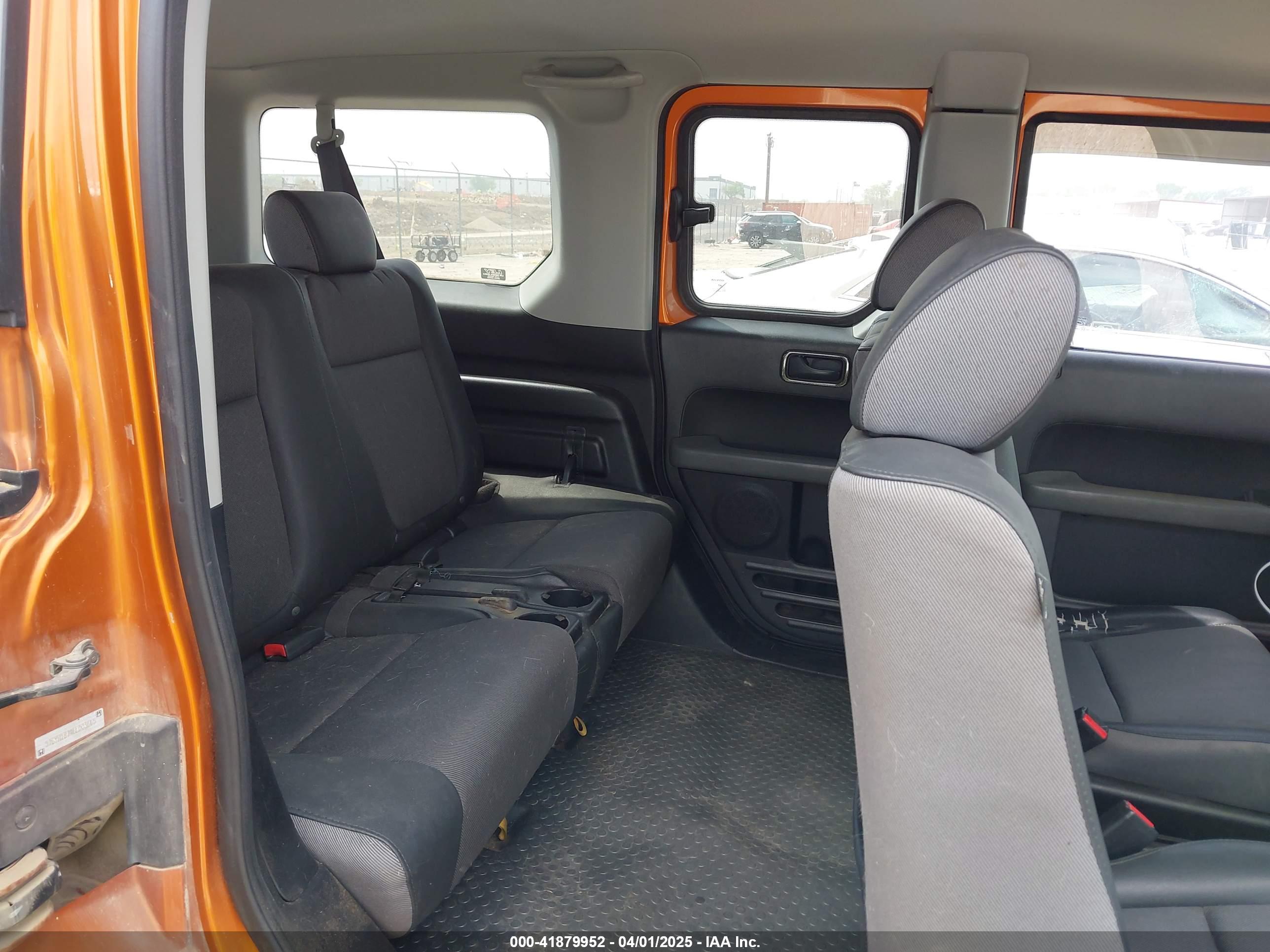HONDA ELEMENT image 8
