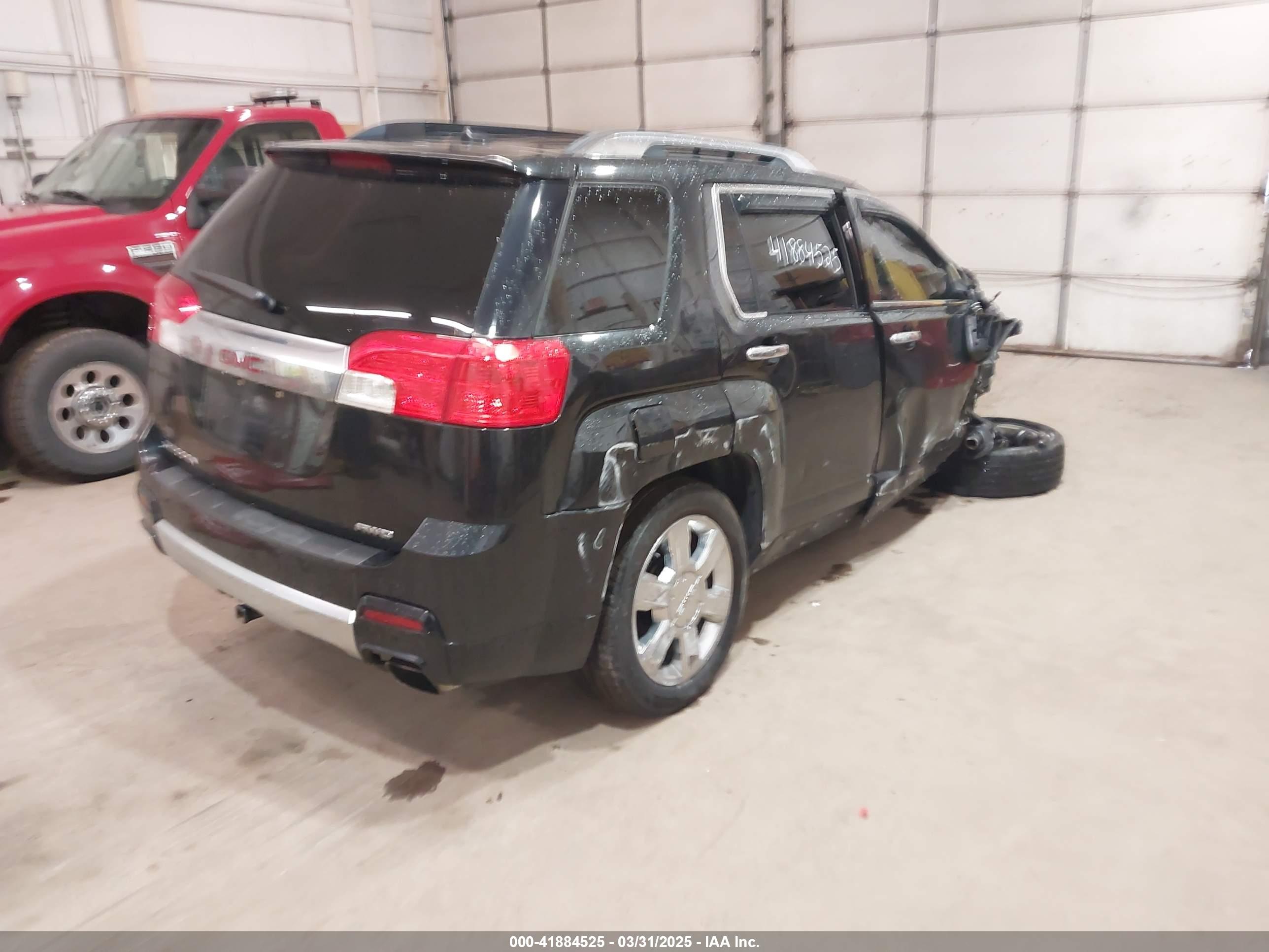GMC TERRAIN image 4