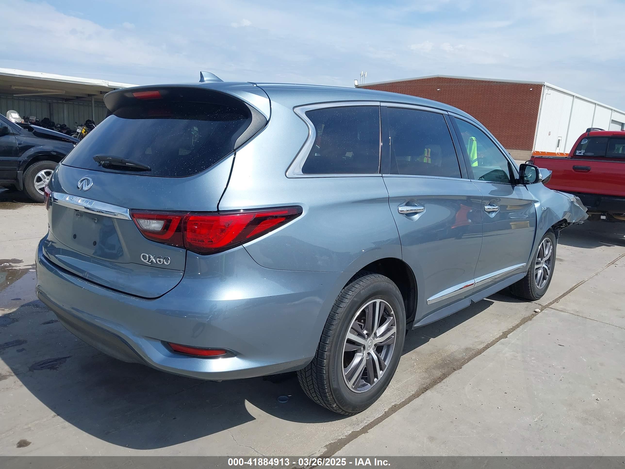 INFINITI QX60 image 4