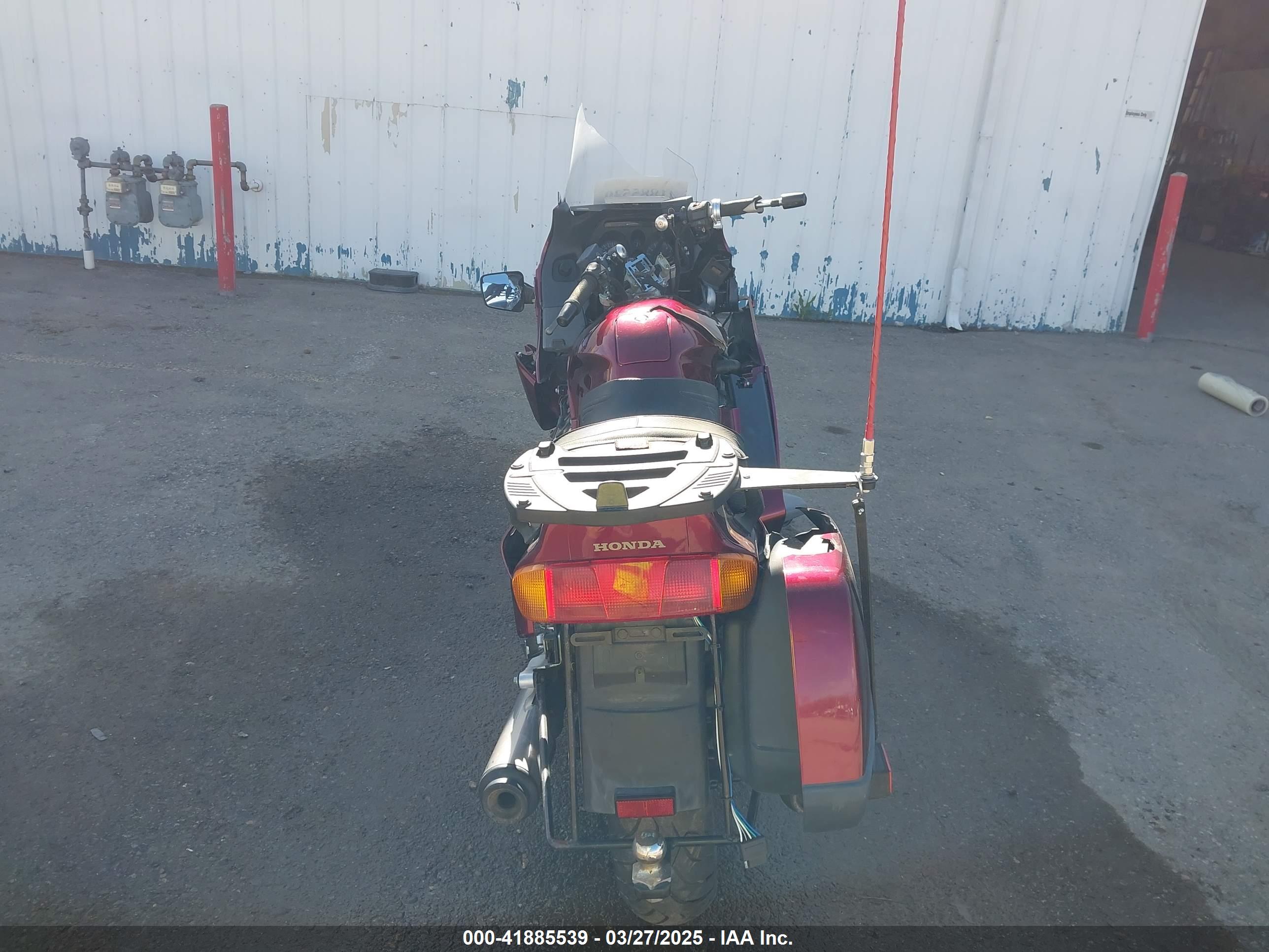 HONDA ST1100 image 6