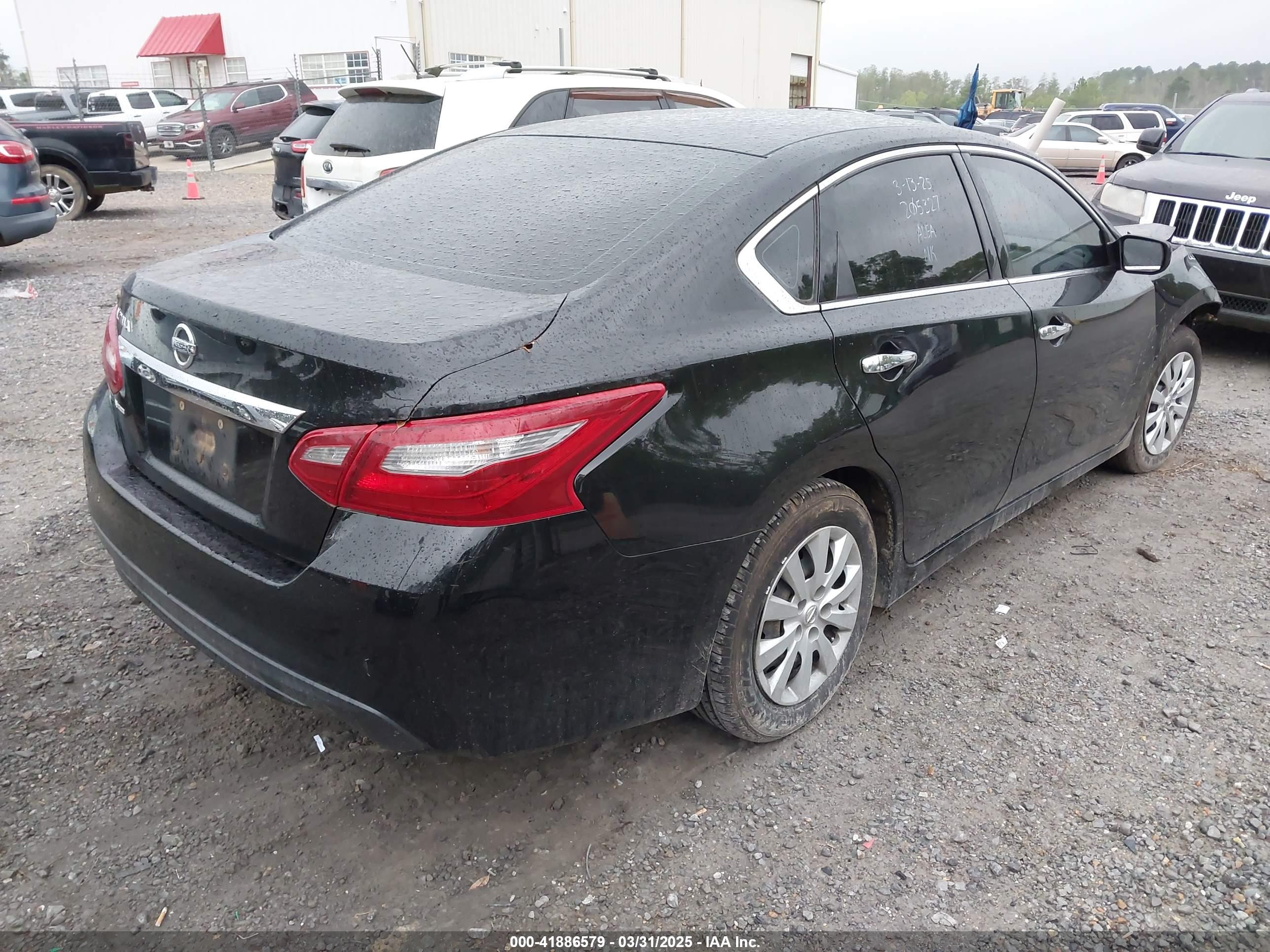 NISSAN ALTIMA image 4