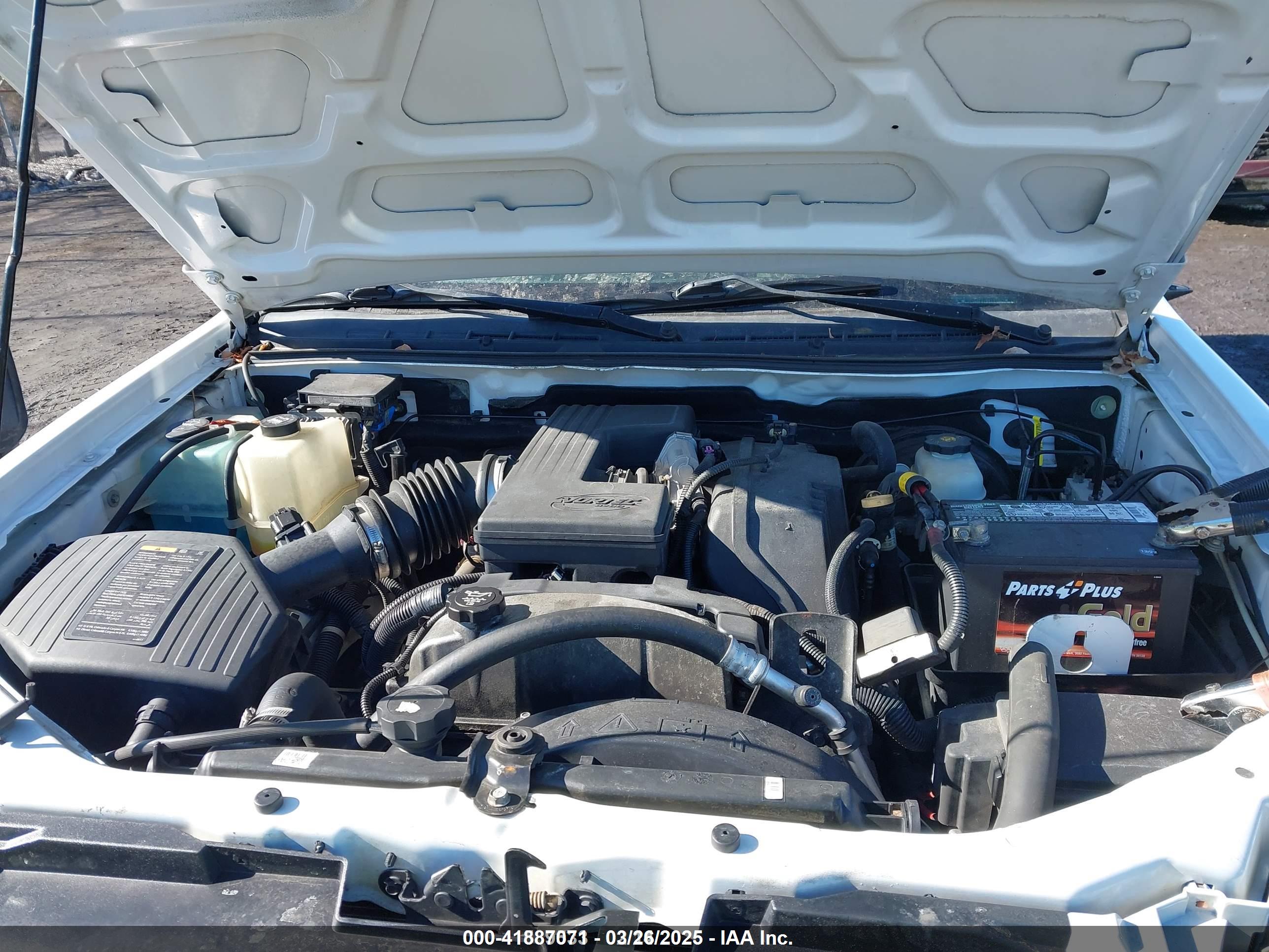 CHEVROLET COLORADO image 10