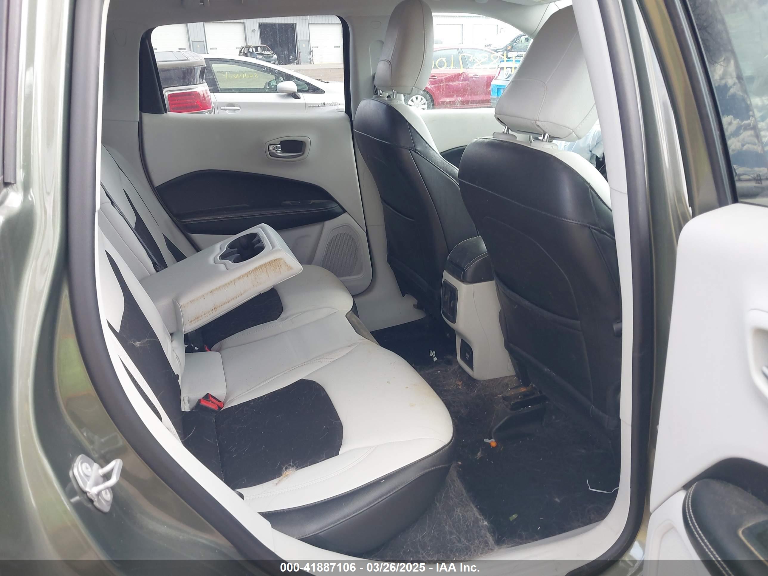 JEEP COMPASS image 8