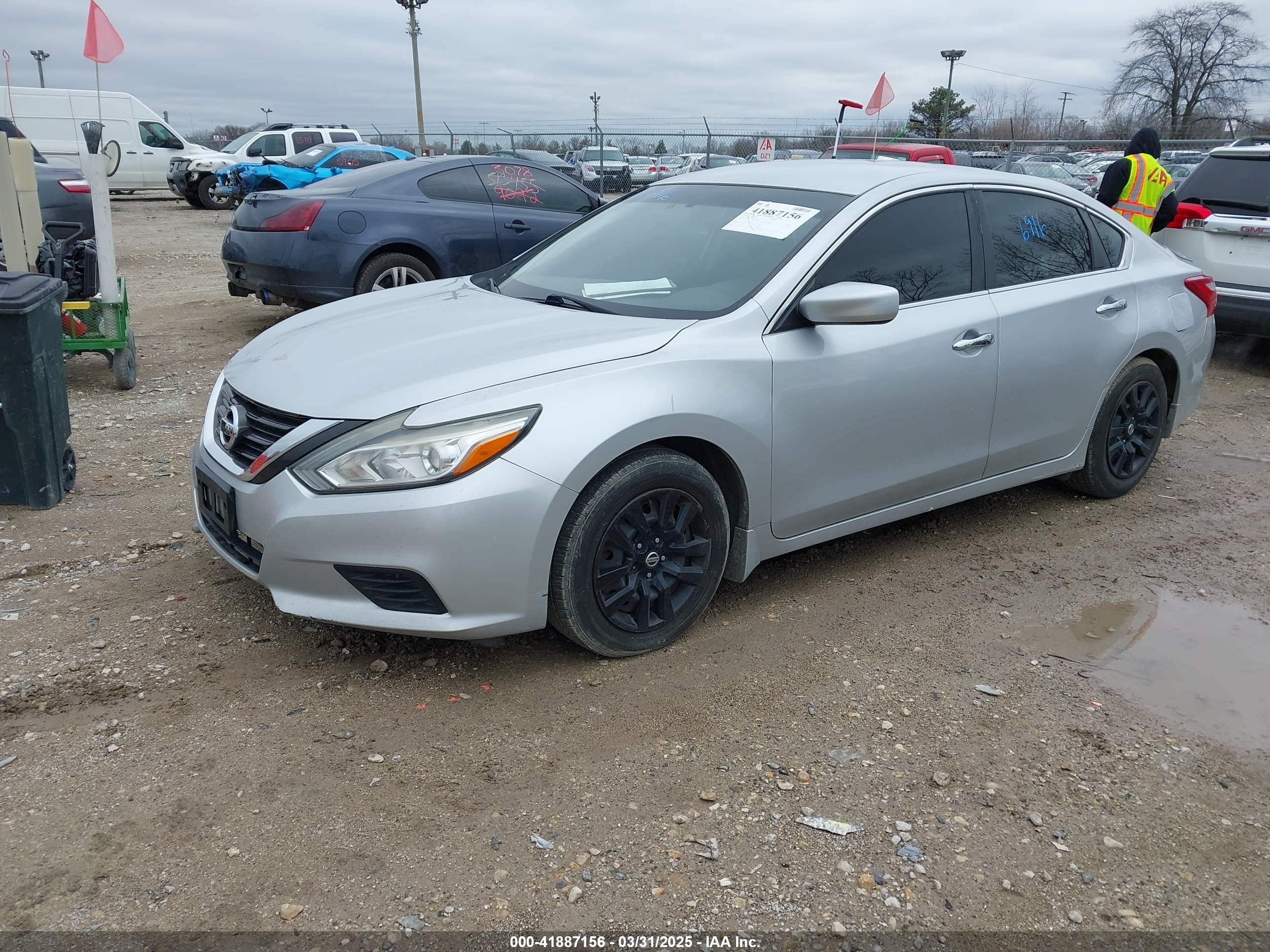 NISSAN ALTIMA image 2