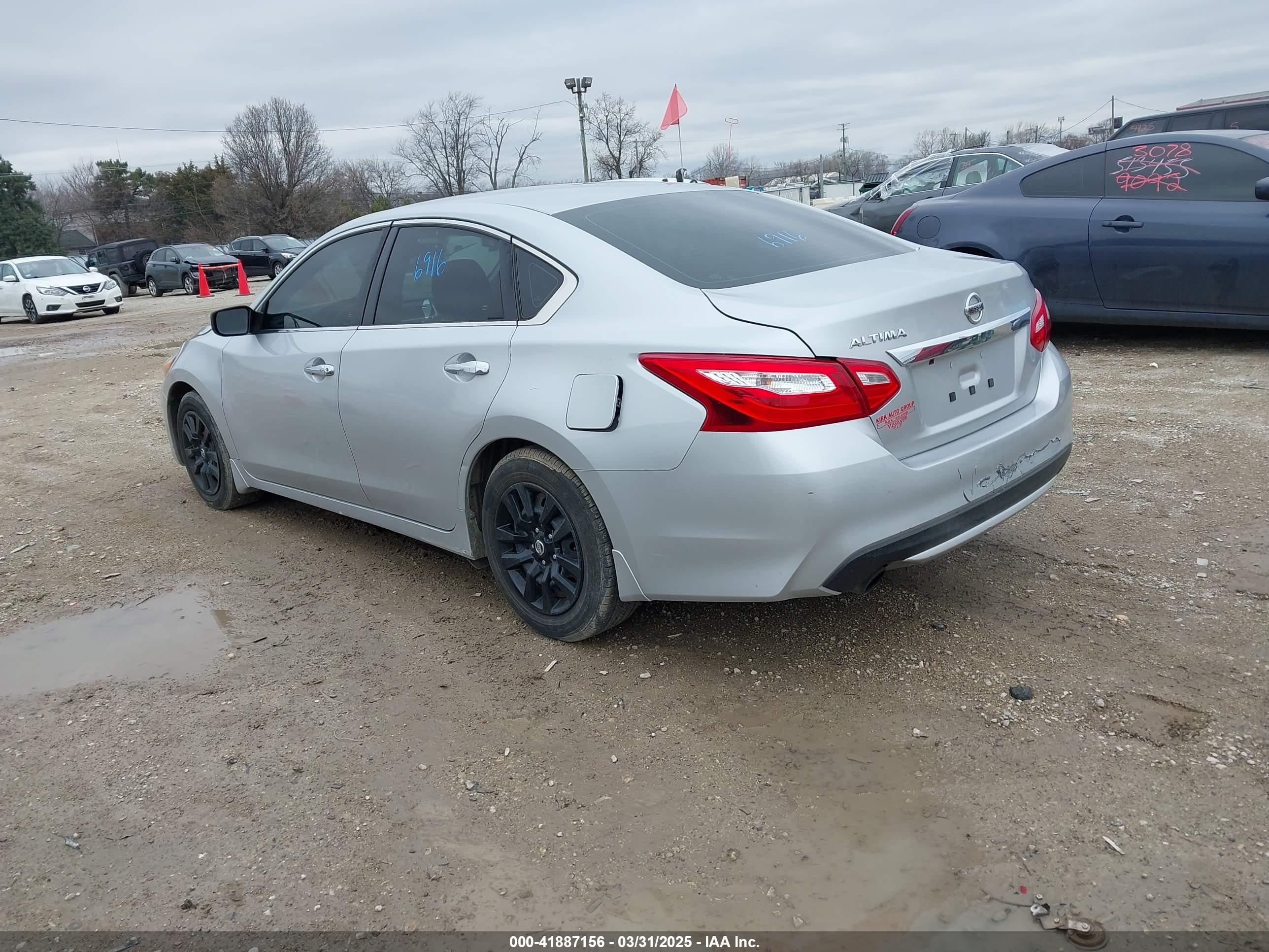 NISSAN ALTIMA image 3