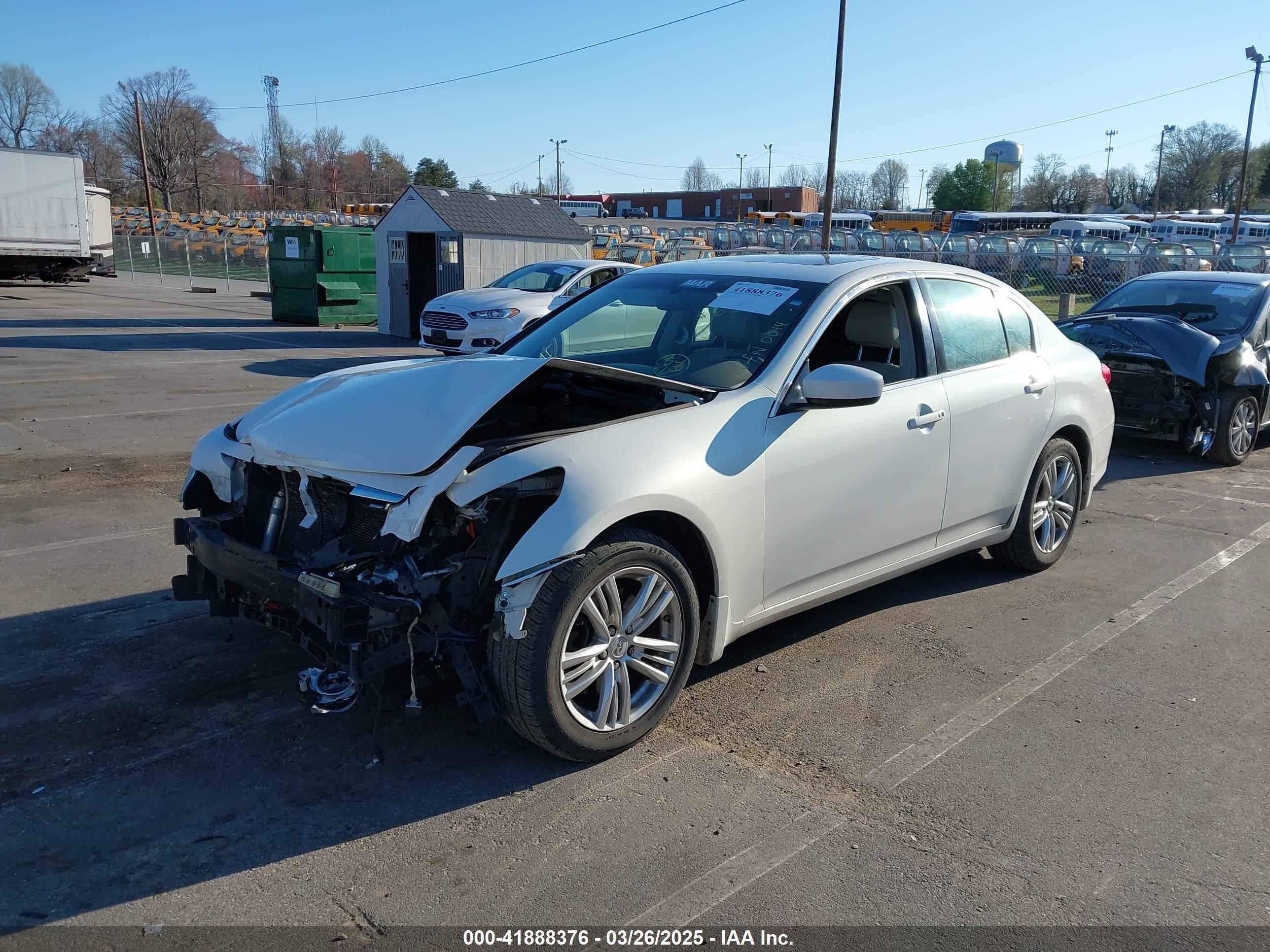 INFINITI G25X image 2