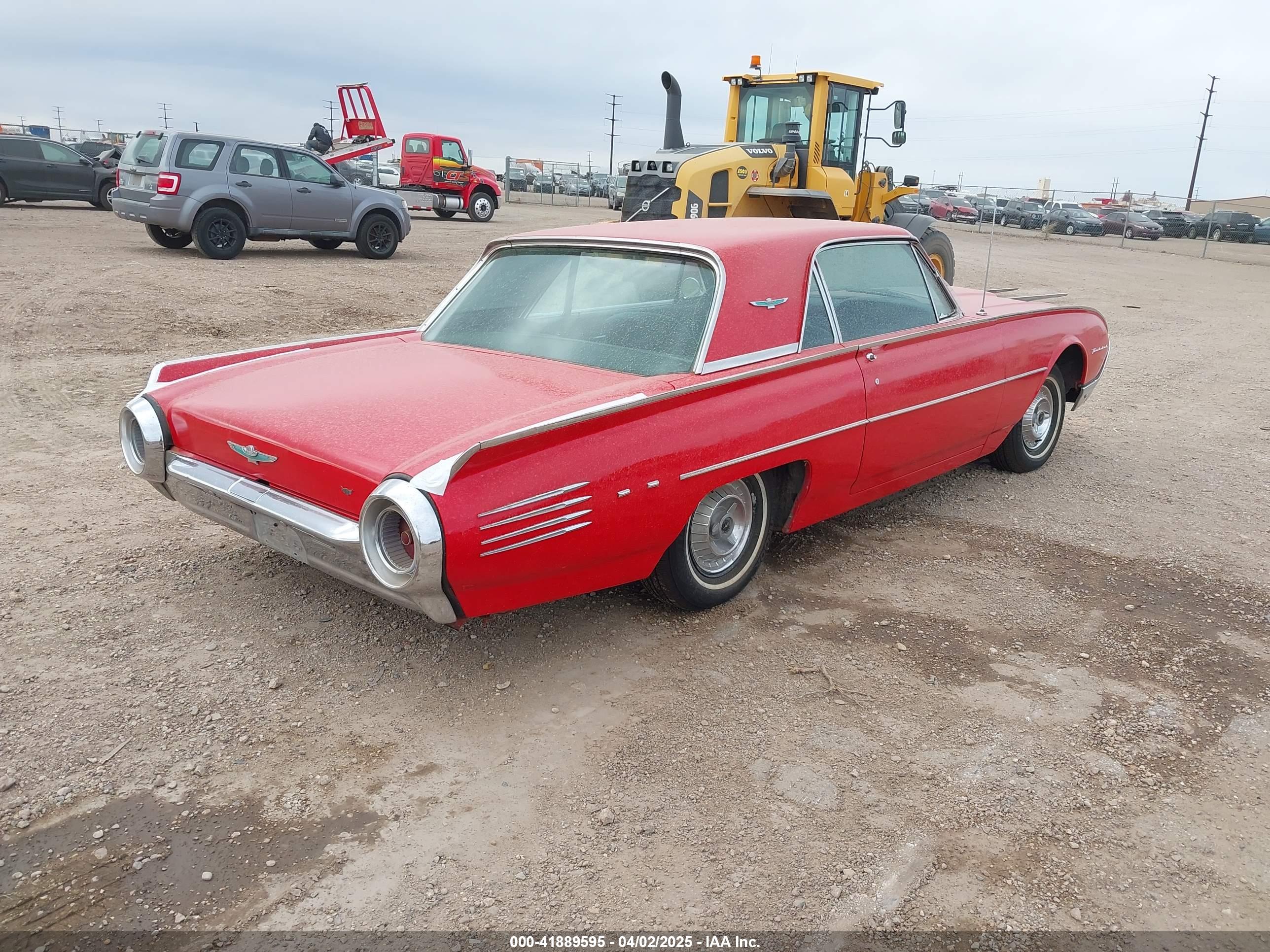 FORD THUNDERBIRD image 4