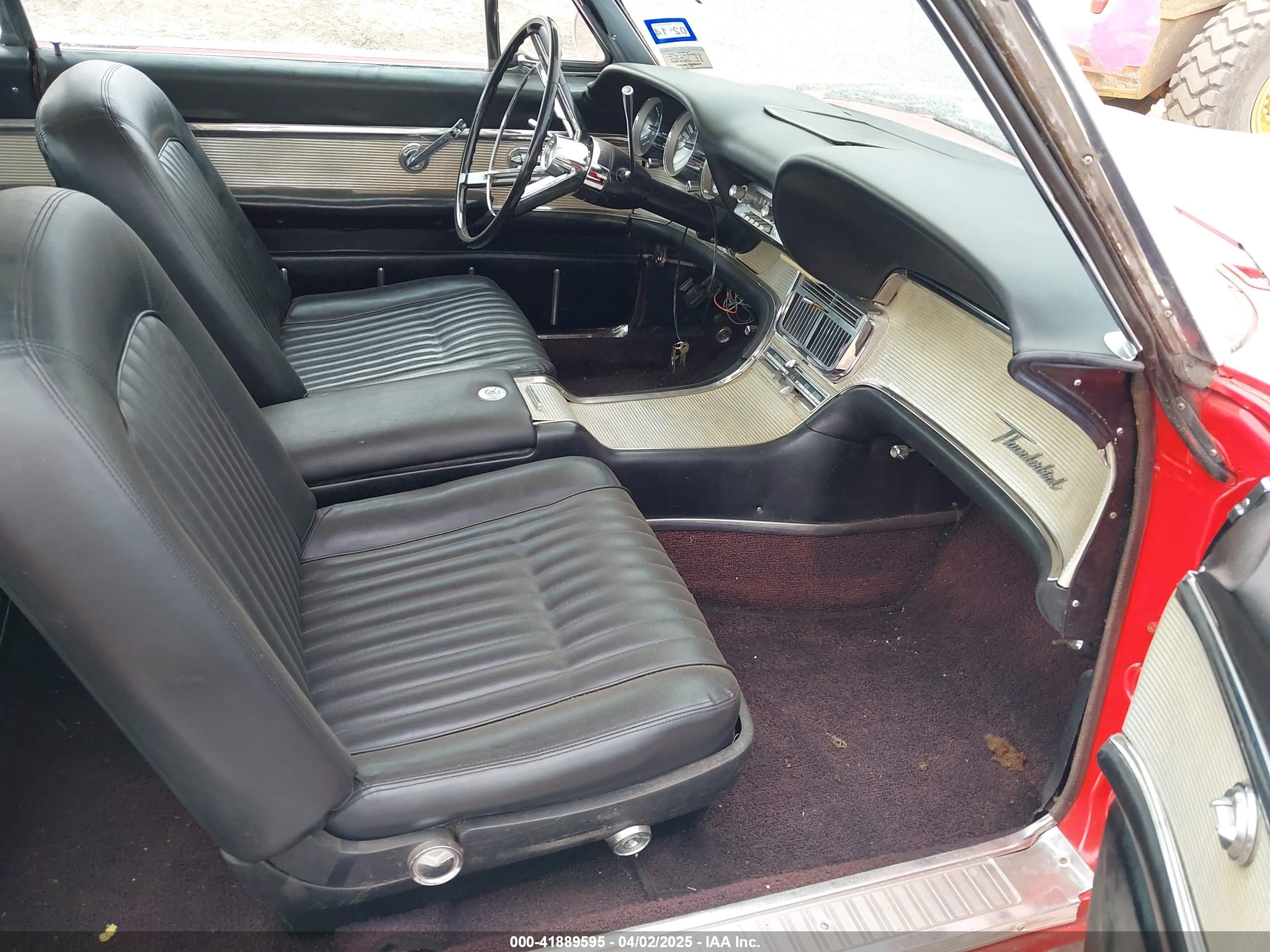 FORD THUNDERBIRD image 5