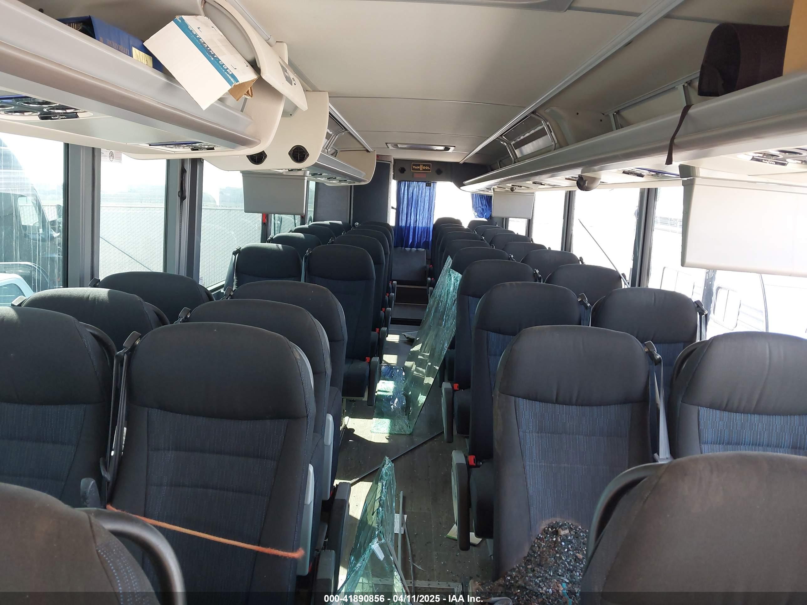 VAN HOOL image 8