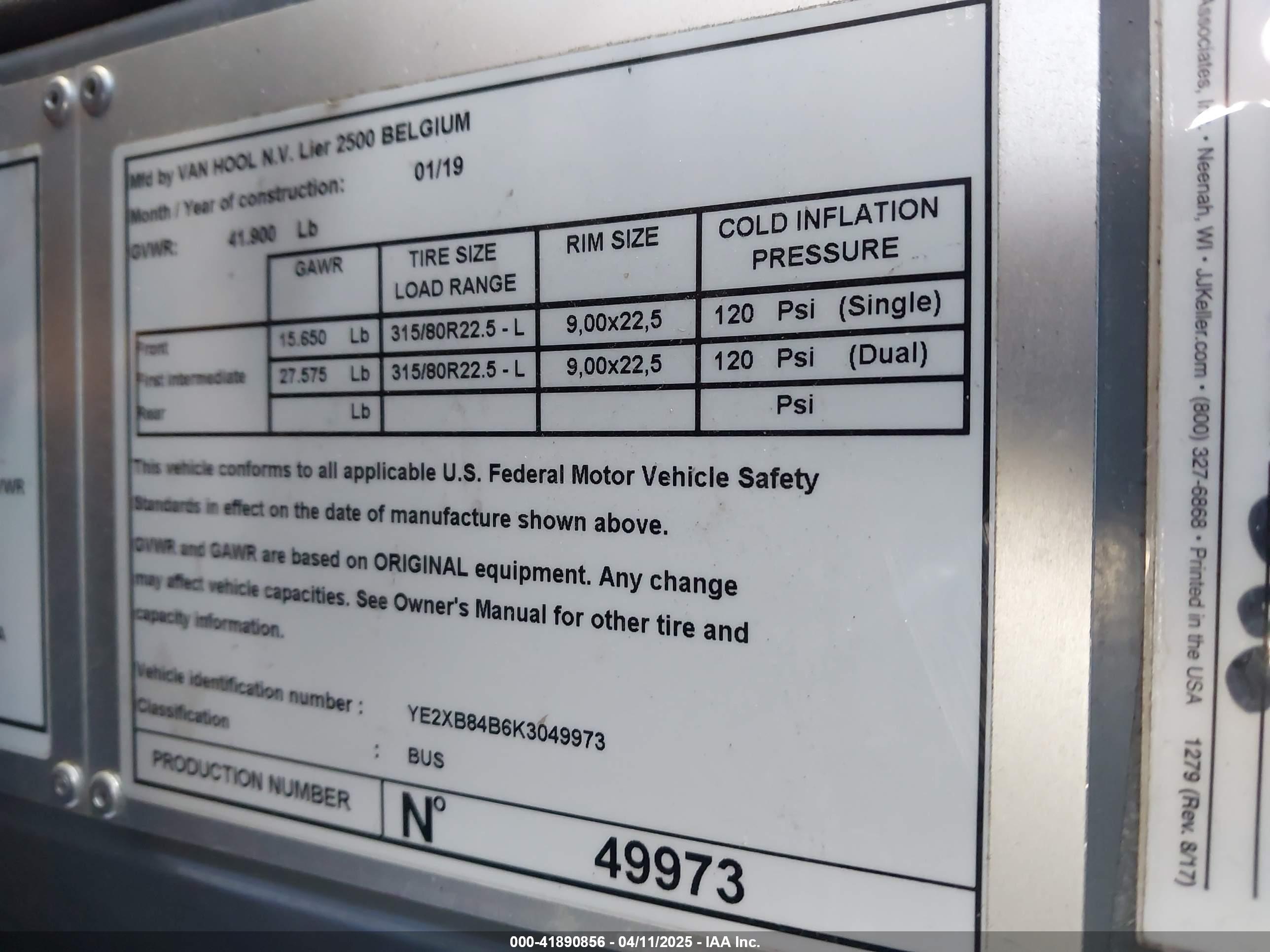 VAN HOOL image 9