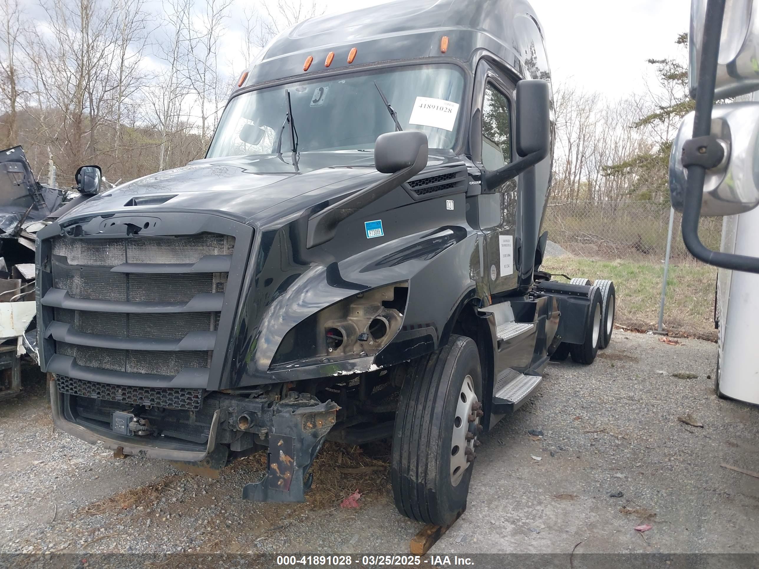 FREIGHTLINER NEW image 2