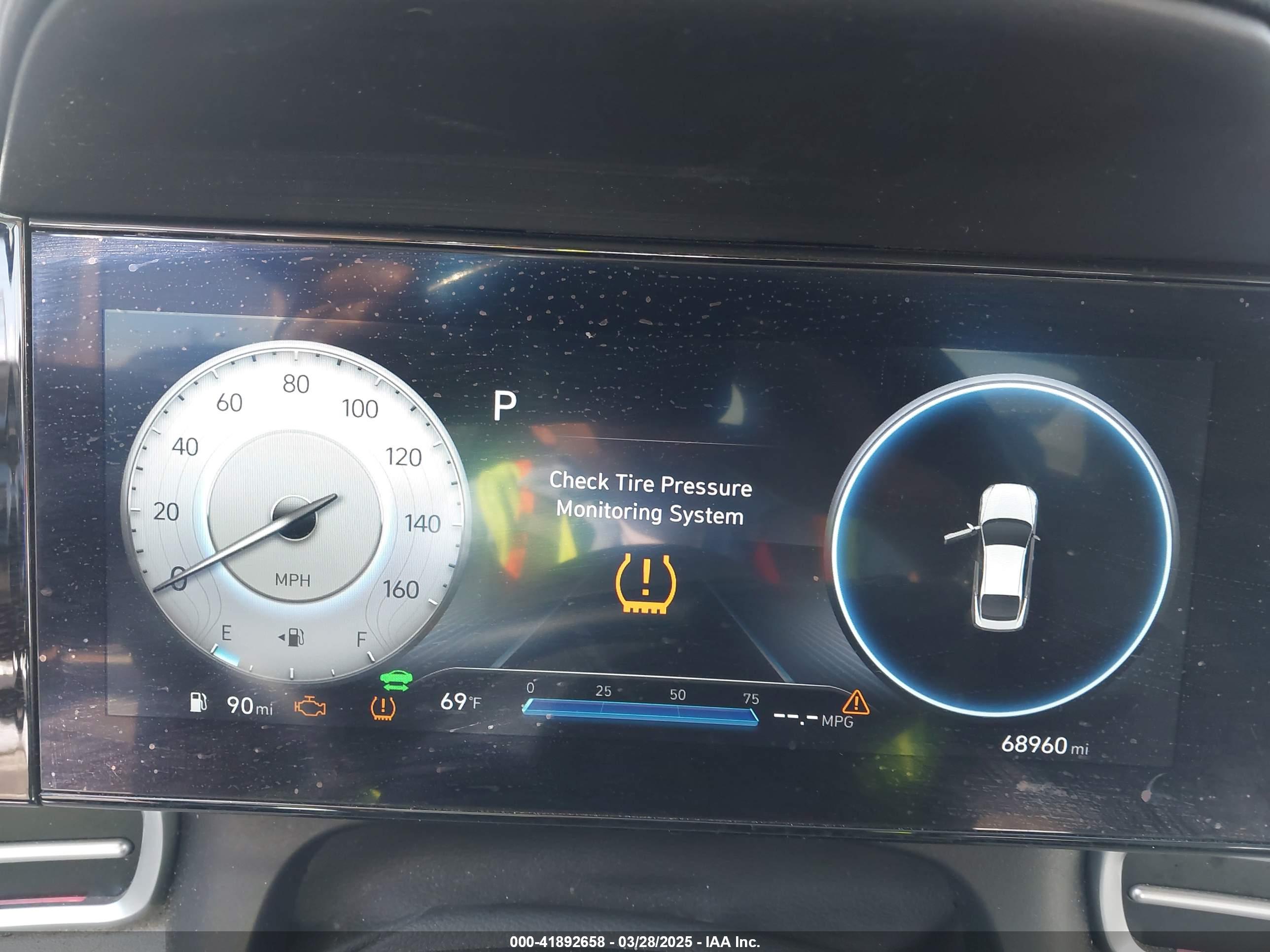 HYUNDAI ELANTRA image 7