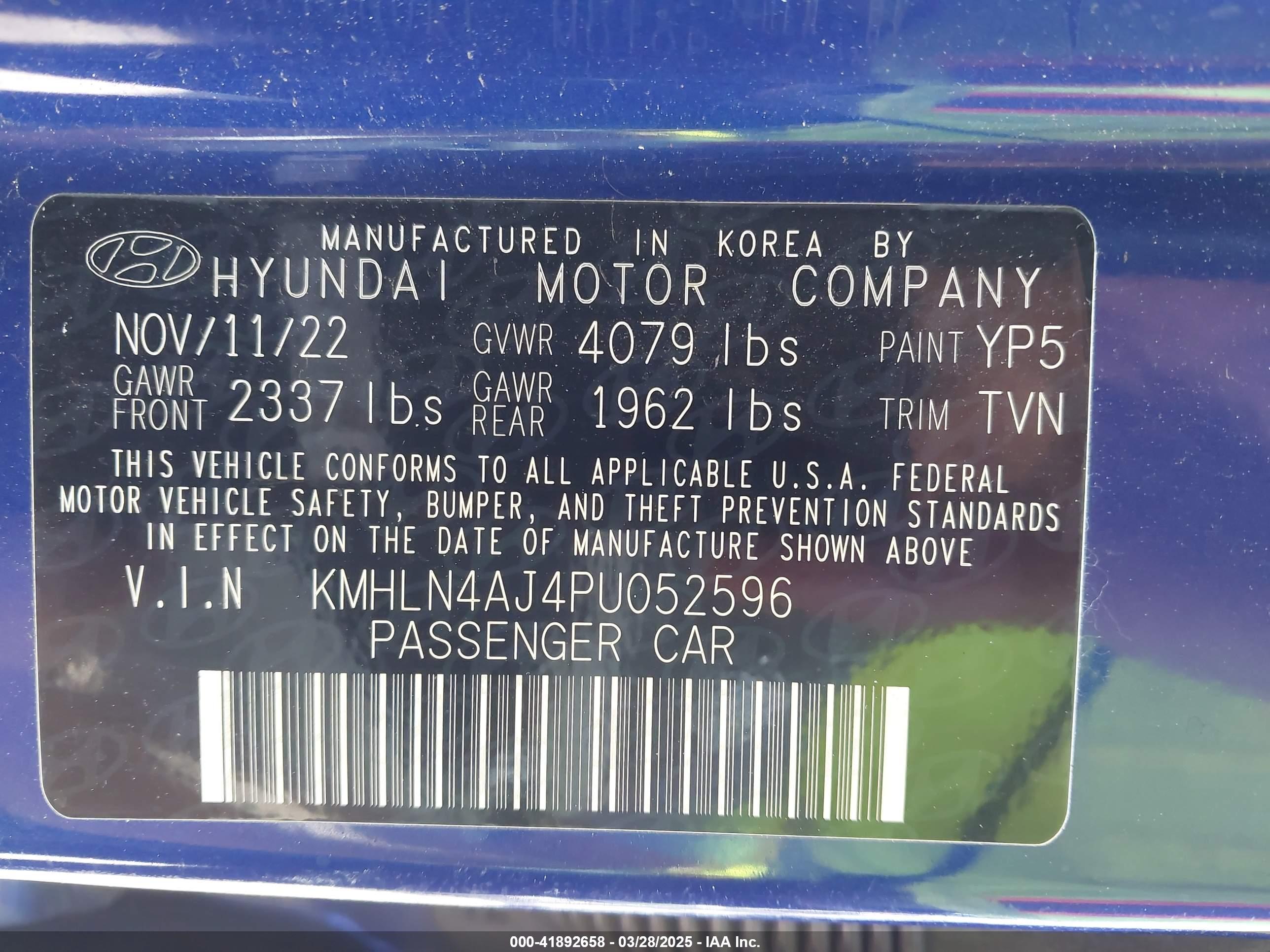 HYUNDAI ELANTRA image 9