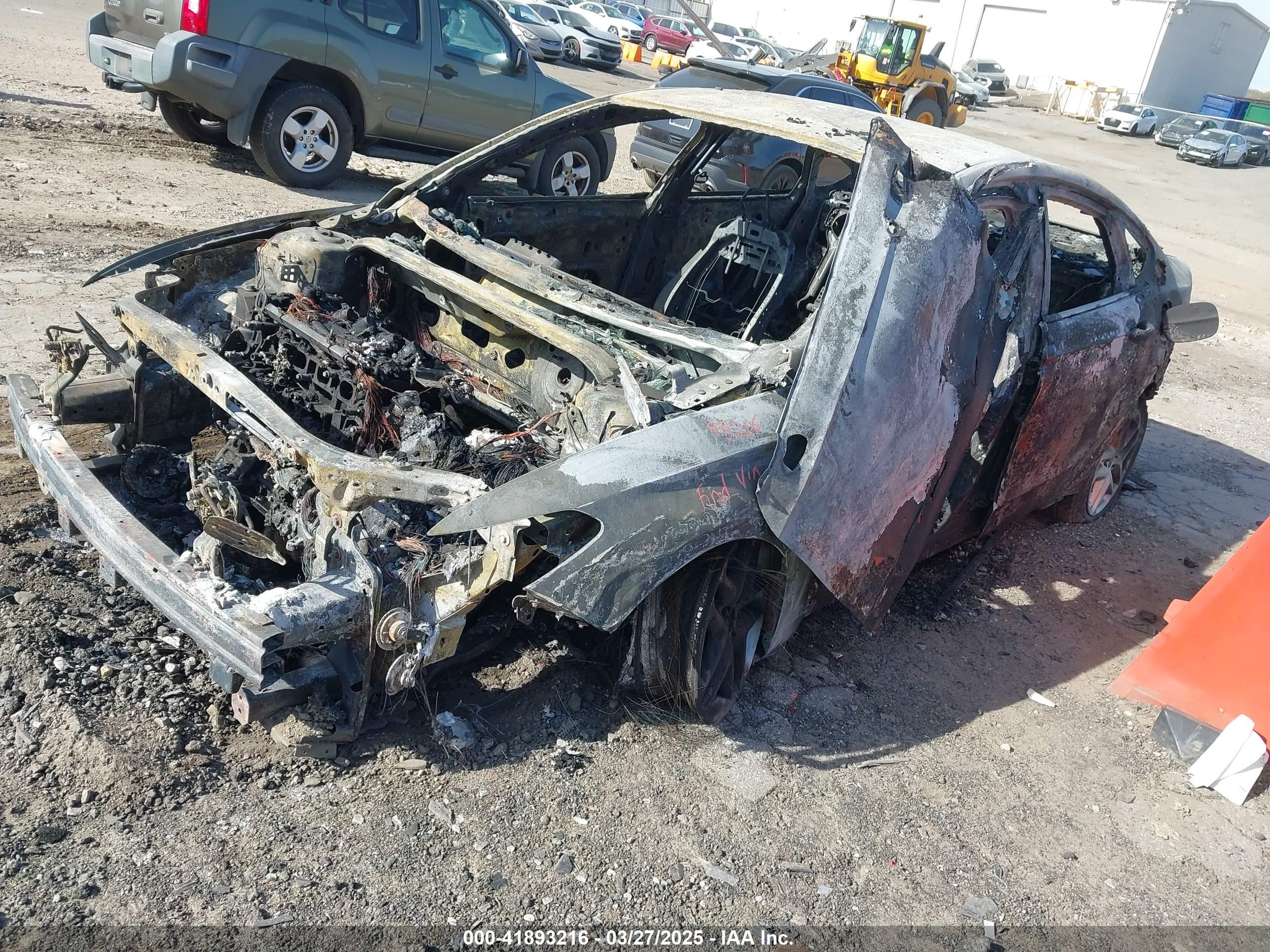 FORD FUSION image 2