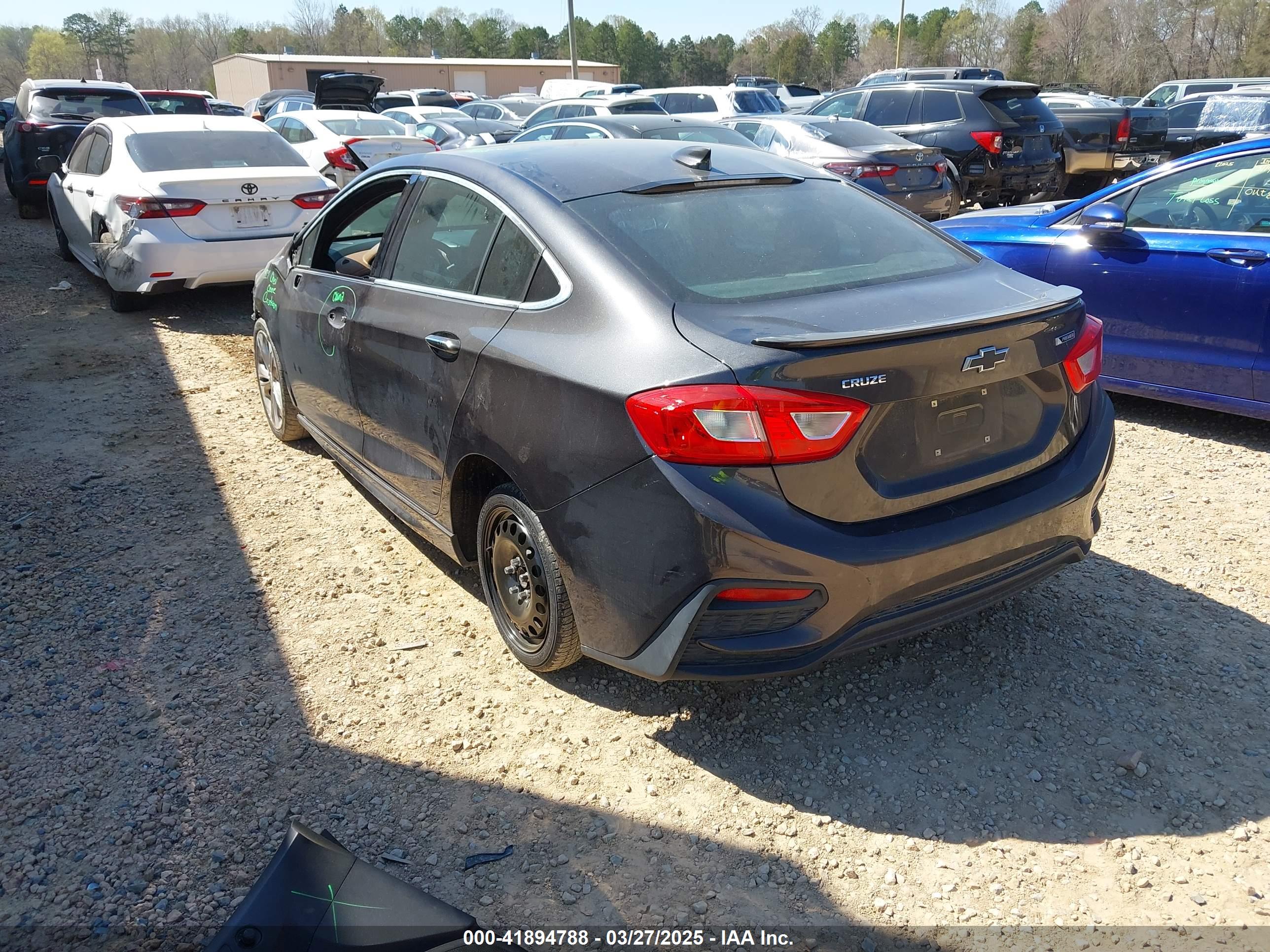 CHEVROLET CRUZE image 3